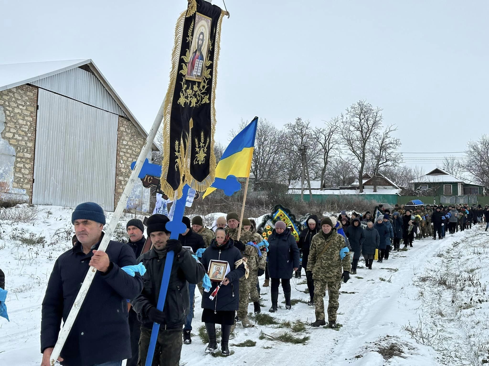 Під залпи почесної варти в Тульчинській громаді попрощались з Героєм