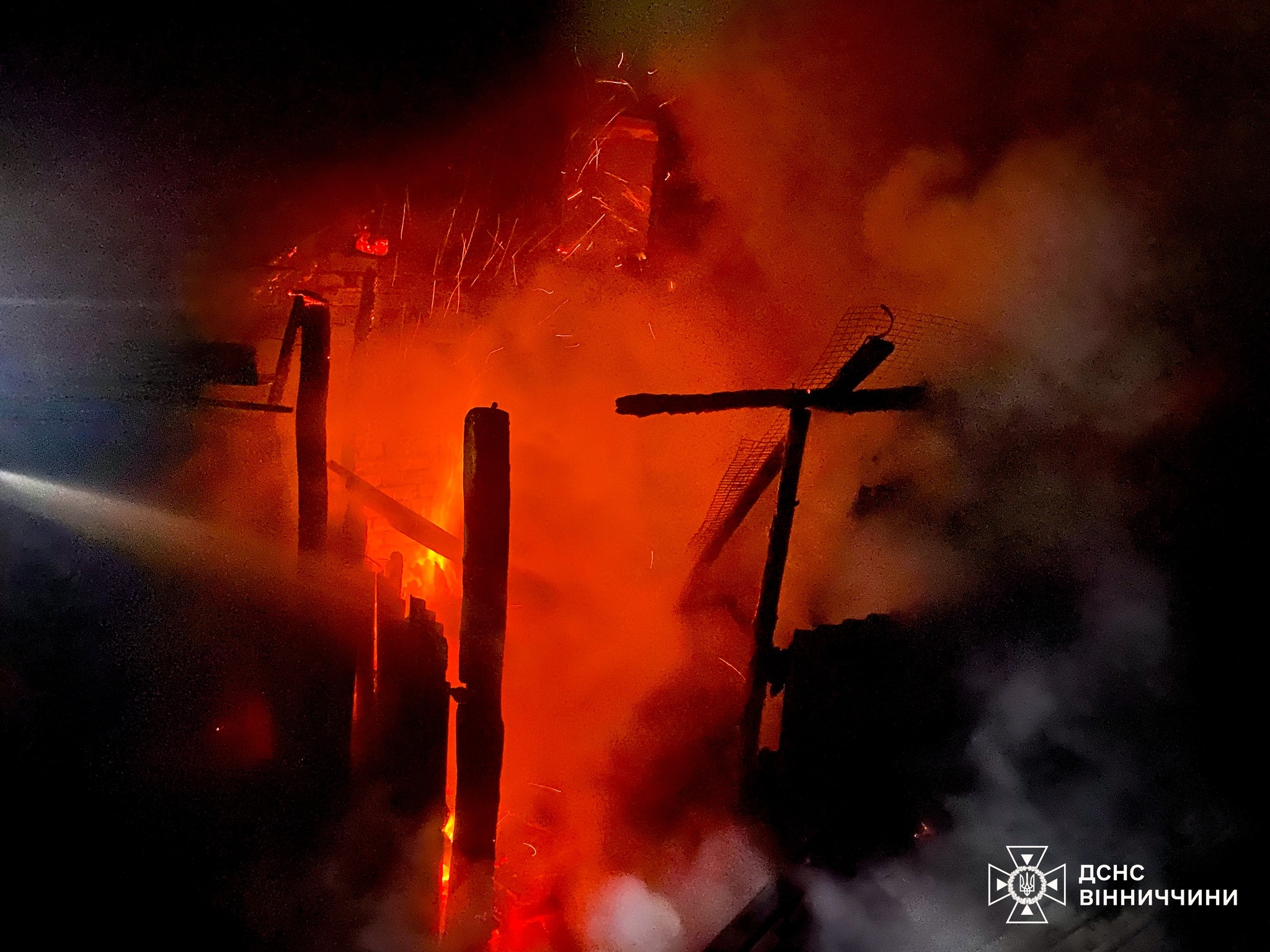 У Вінниці ледь не згоріла квартира через займання дивану