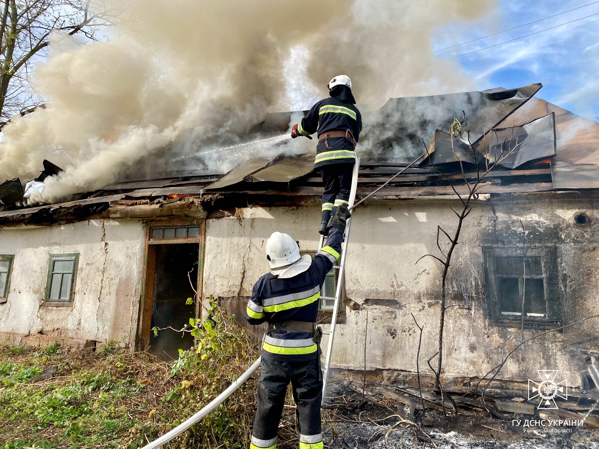 За добу, 30 жовтня, у Вінницькій області сталося сім пожеж
