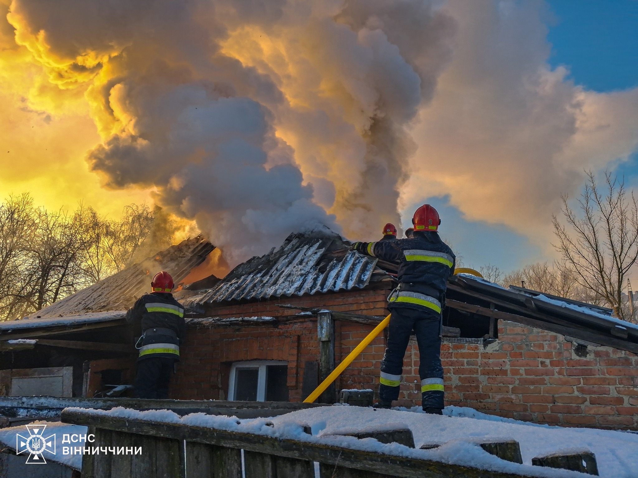 Загинула людина під час пожежі на вулиці В. Городецького у Вінниці