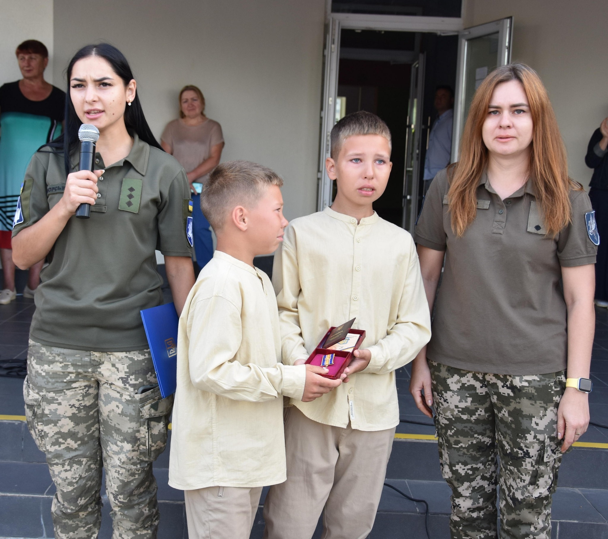 Сини загиблого на фронті вінницького воїна отримали посмертний орден батька