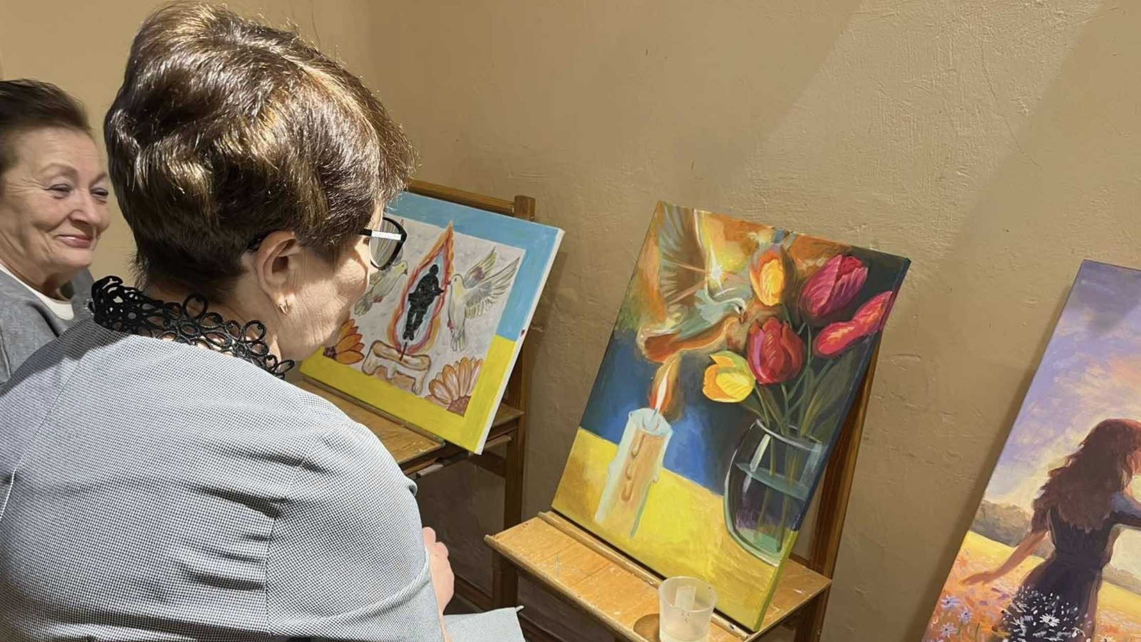 Арттерапевтичний проєкт для матерів та дружин полеглих воїнів провели у Вінниці