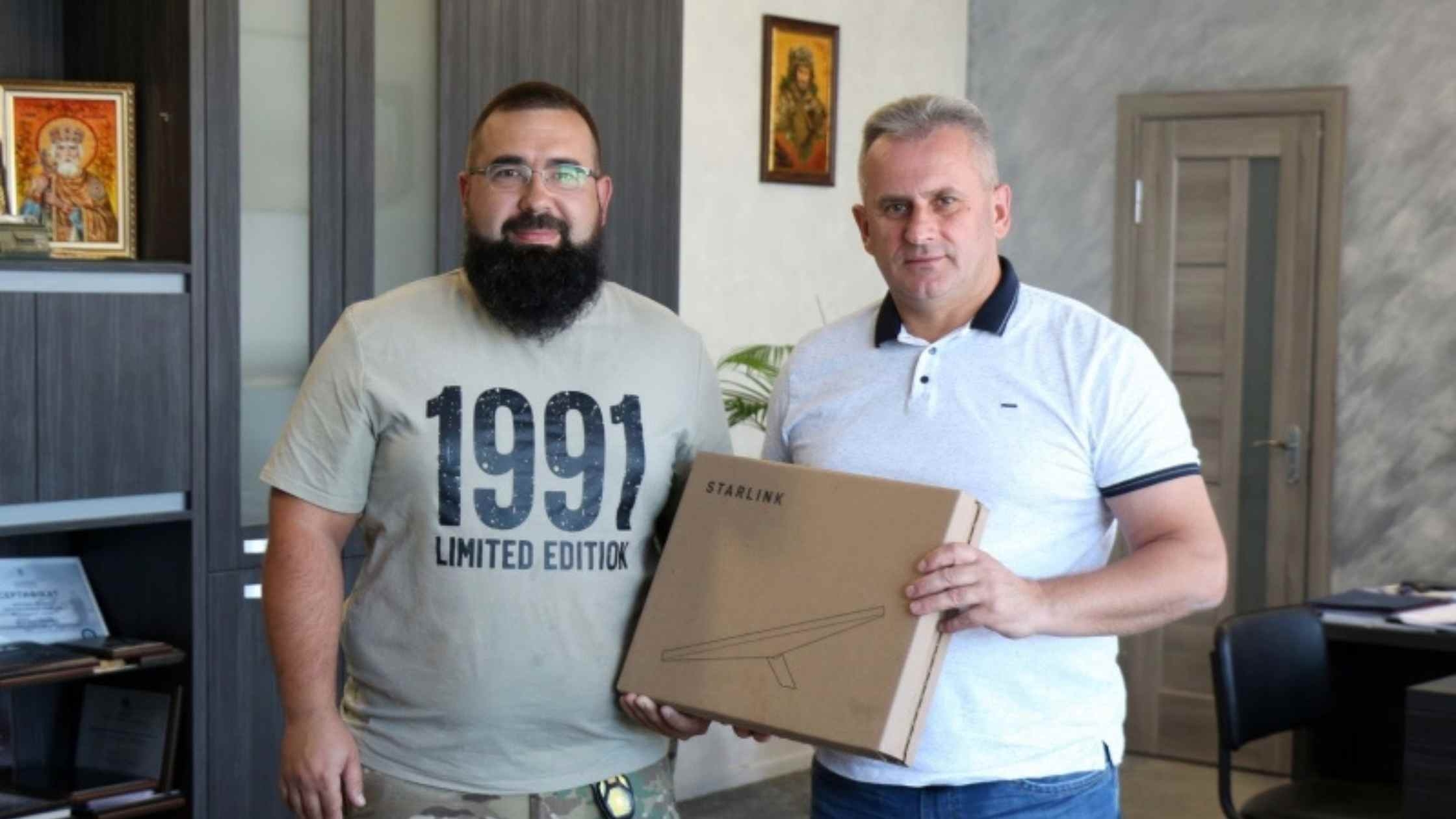 Барська громада передала військовим необхідне обладнання