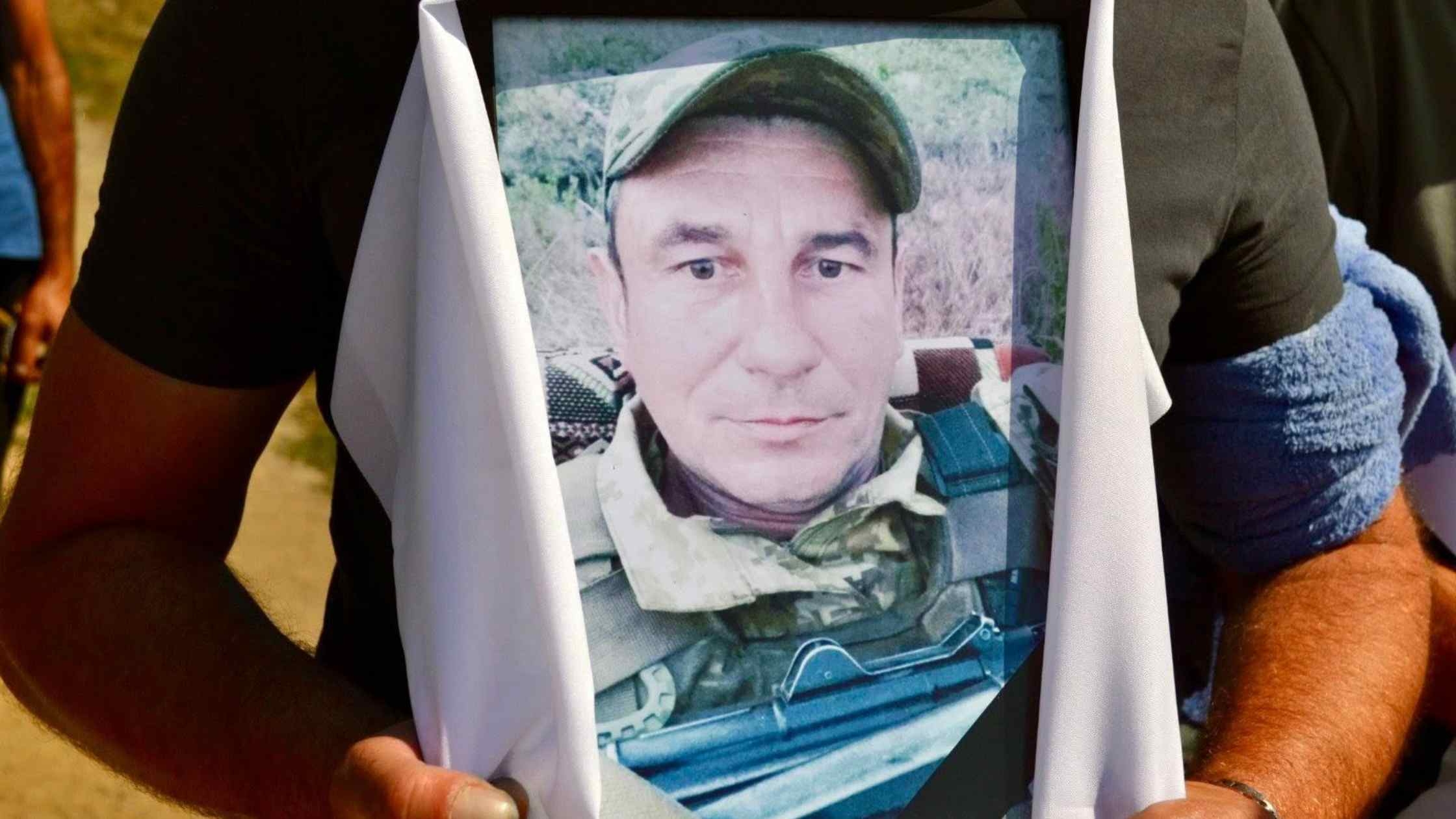 Бершадь попрощалася з загиблим на війні захисником