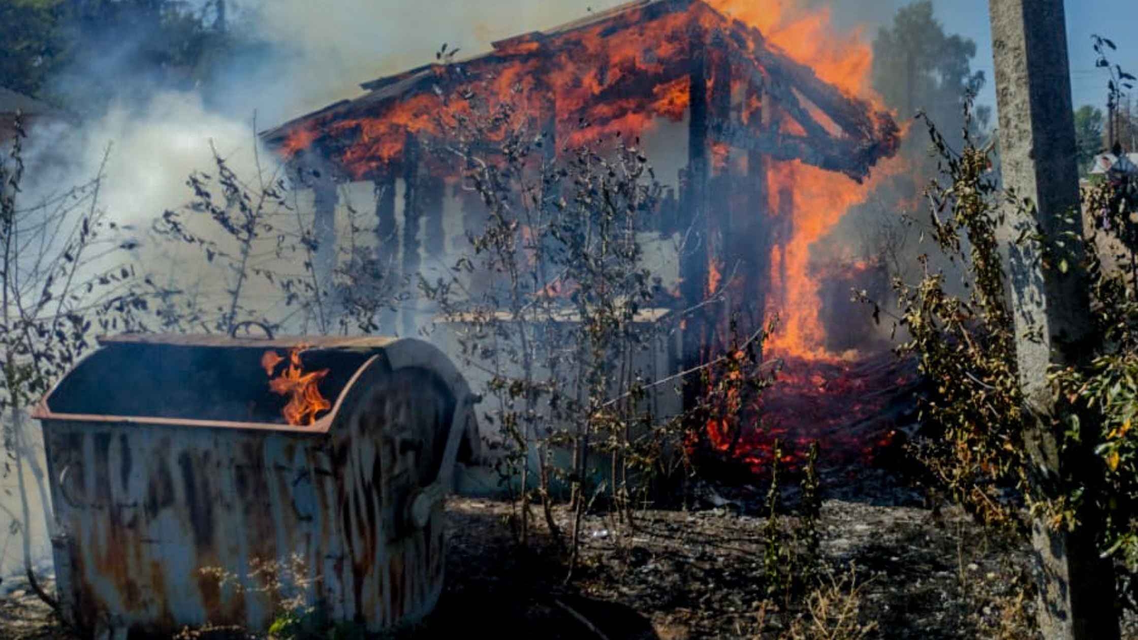 Через людську недбалість на Вінниччині вогнем обпалило понад сім гектарів землі