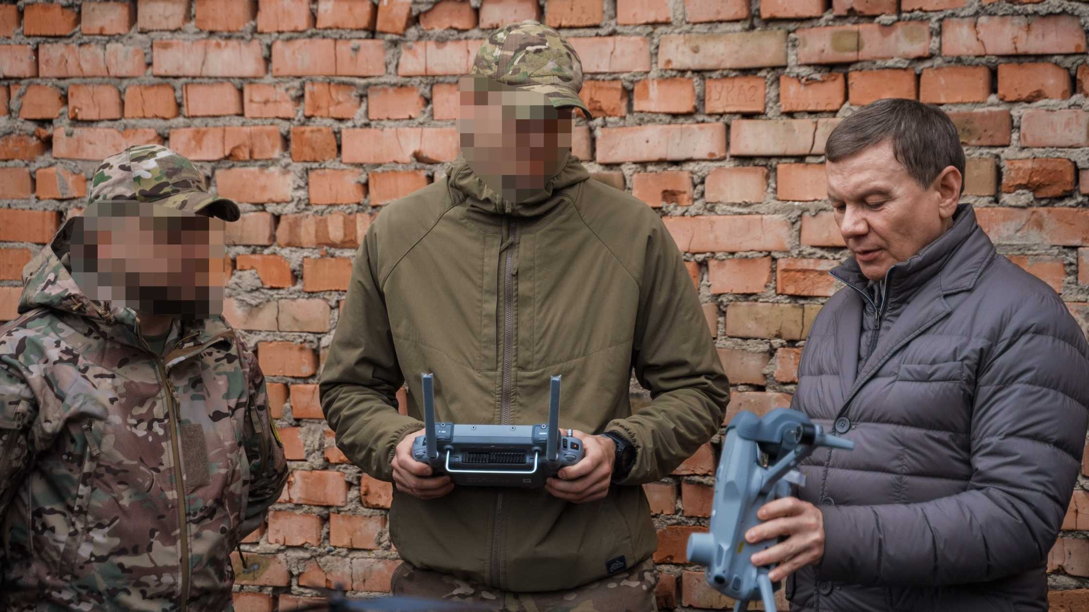 Чергове підсилення від Вінниці отримали бійці 71-ї єгерської бригади та полку «Азов»