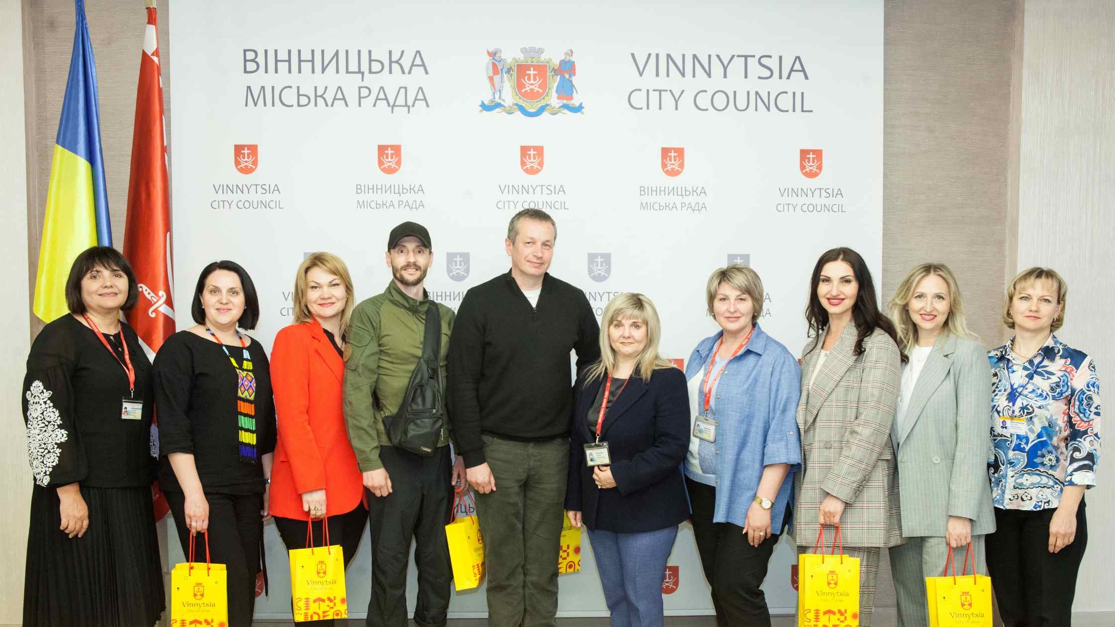 Делегація з Чернівців переймала вінницький досвід реалізації ветеранської політики