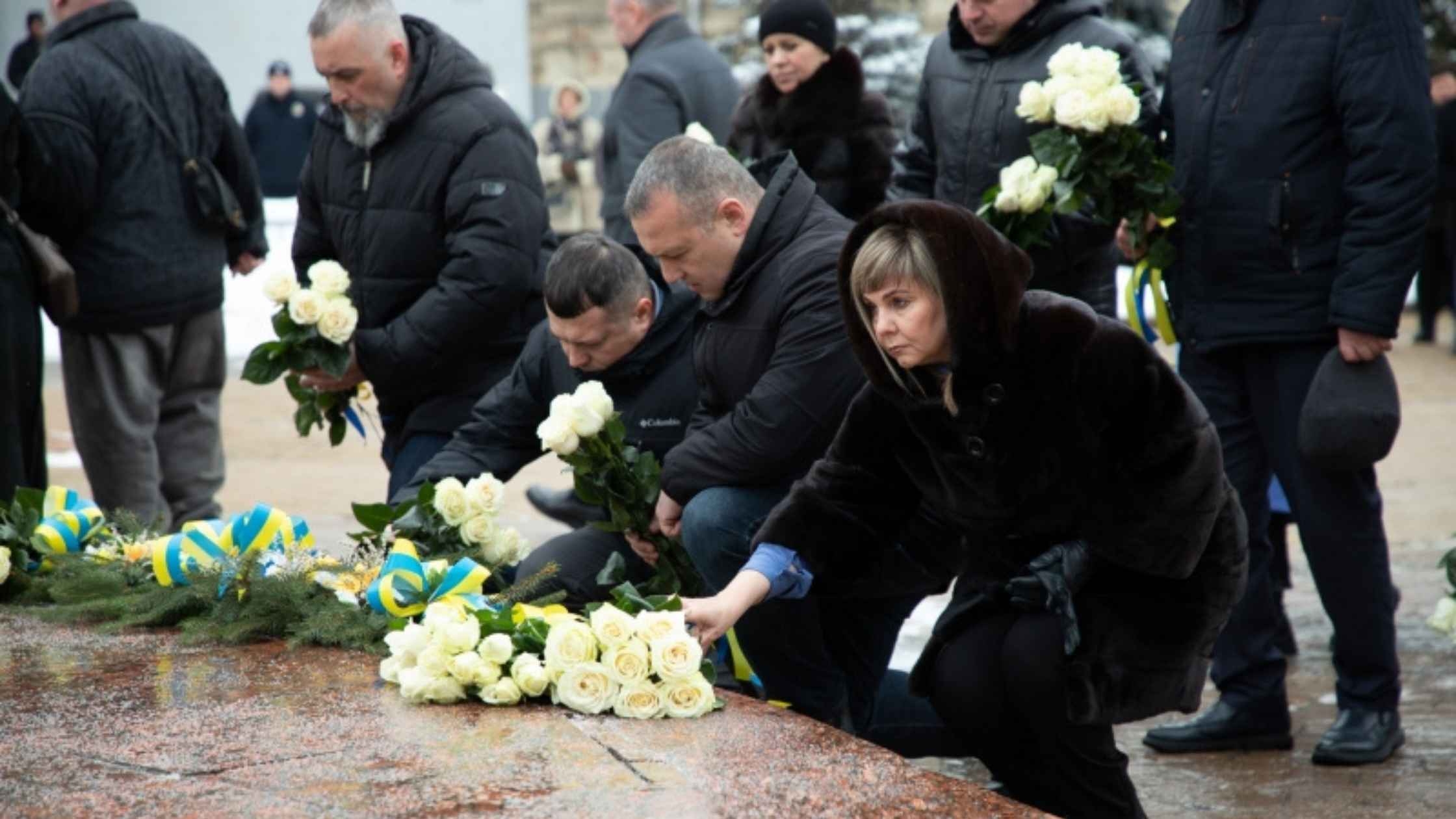 День пам’яті Героїв Небесної Сотні: у Вінниці вшанували загиблих за Незалежність