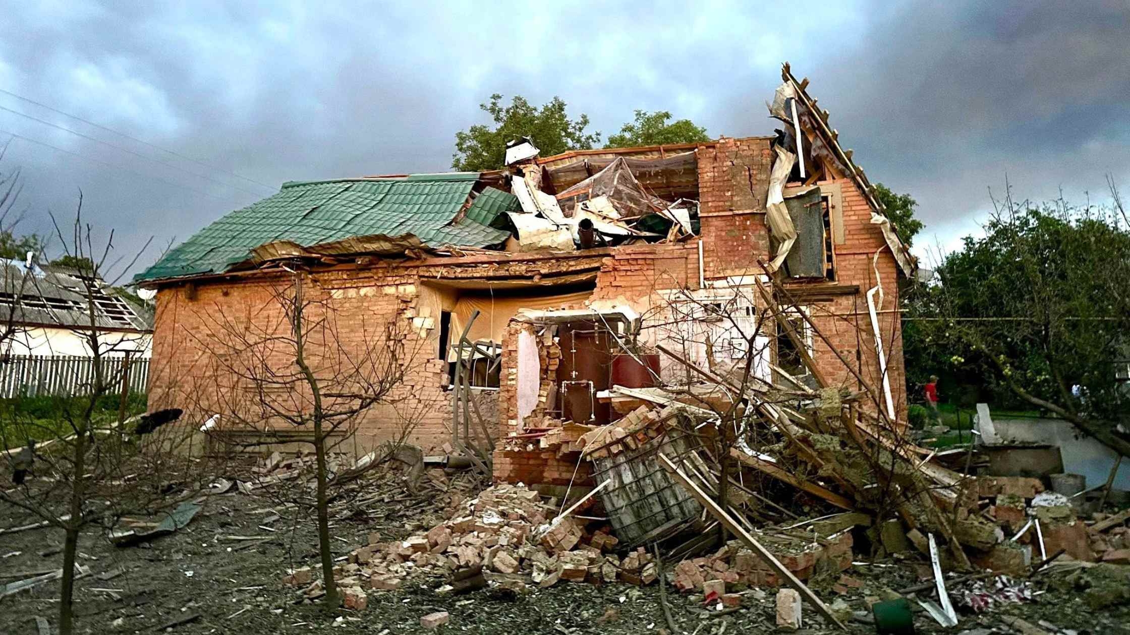 Дев'ять будинків під Вінницею пошкоджені в результаті нічної атаки