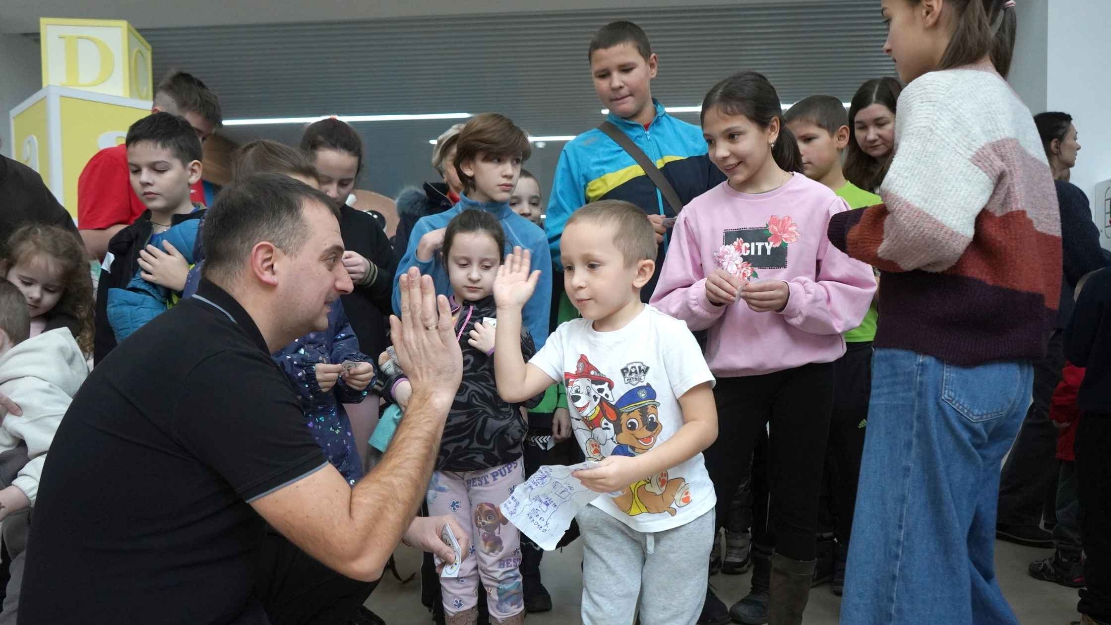 До Дня Святого Миколая у Вінниці організували благодійний захід для дітей
