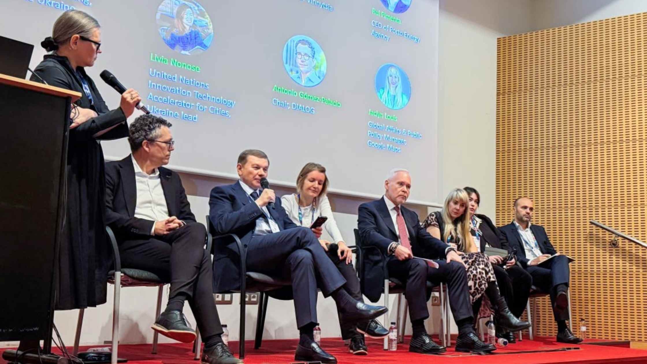 Досвід Вінниці успішно презентували на Всесвітньому конгресі розумних міст