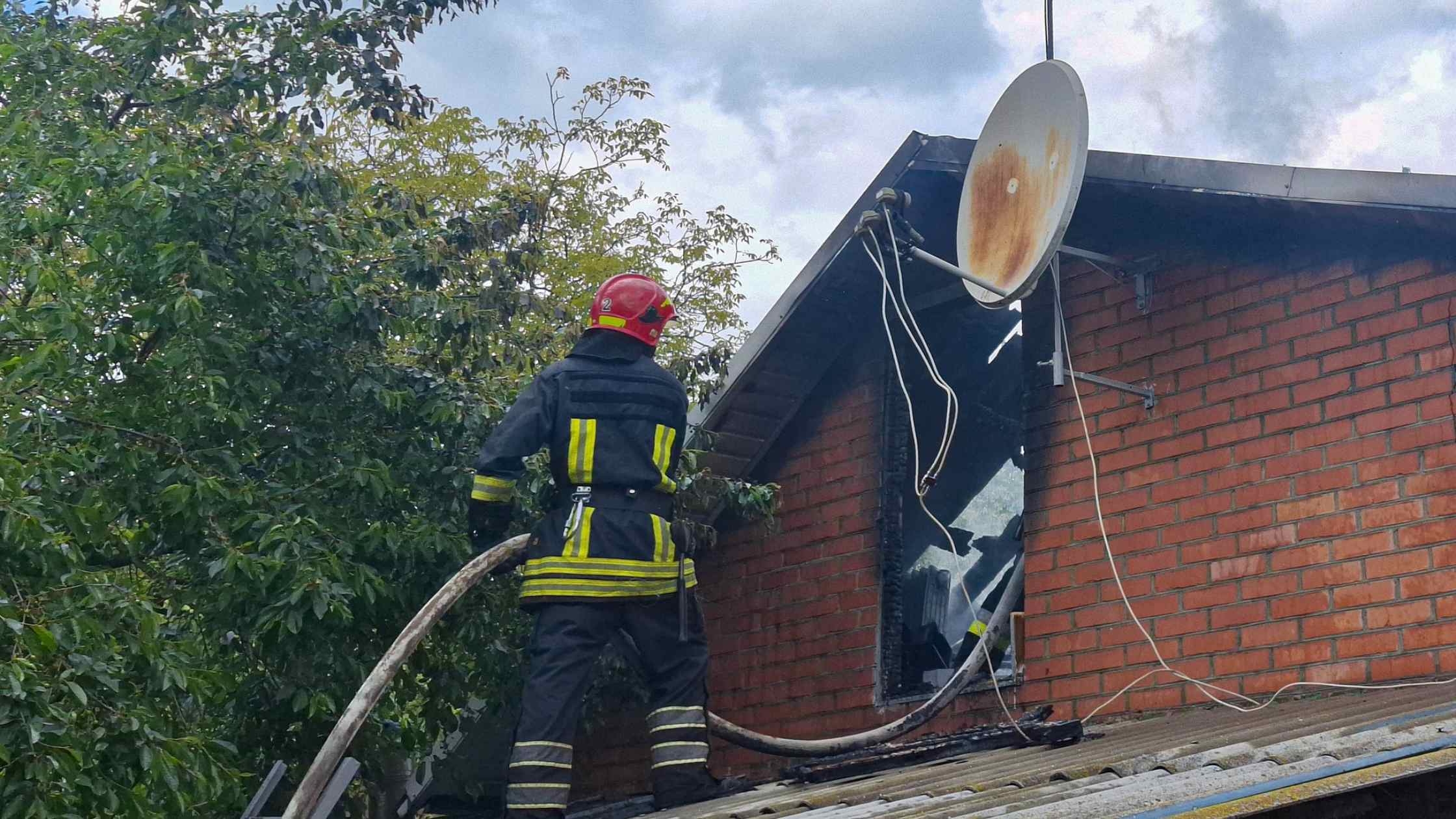 Горіли будинки у Стрижавській та Уланівській громаді