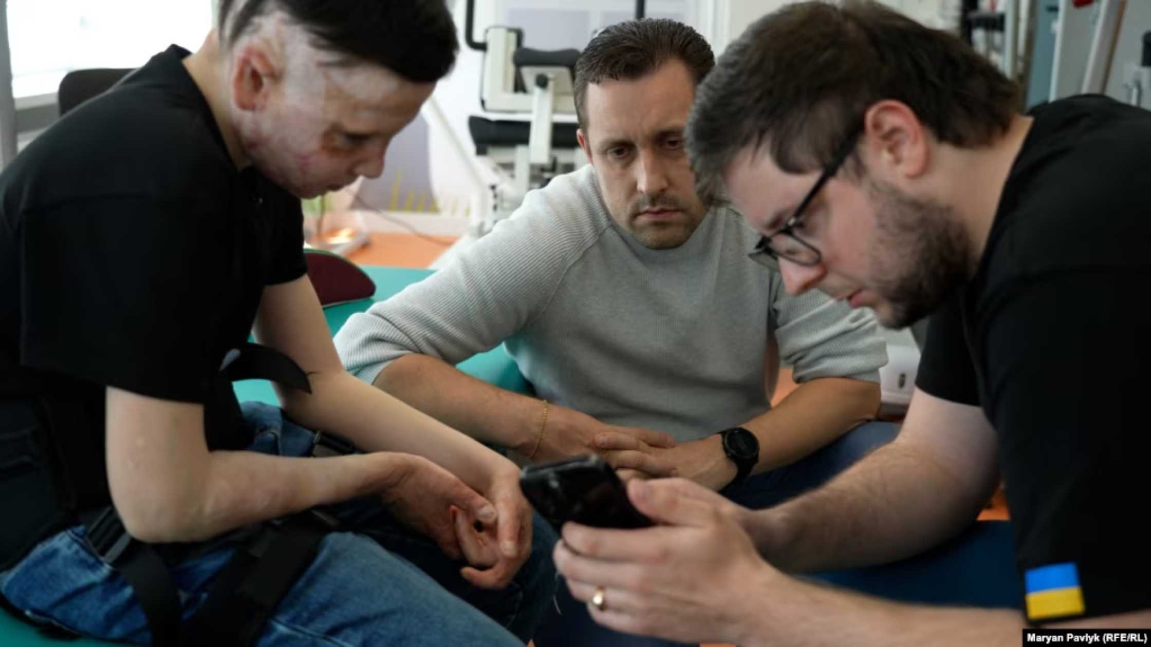 Історія Романа Олексіва, який вижив після ракетного удару по Вінниці