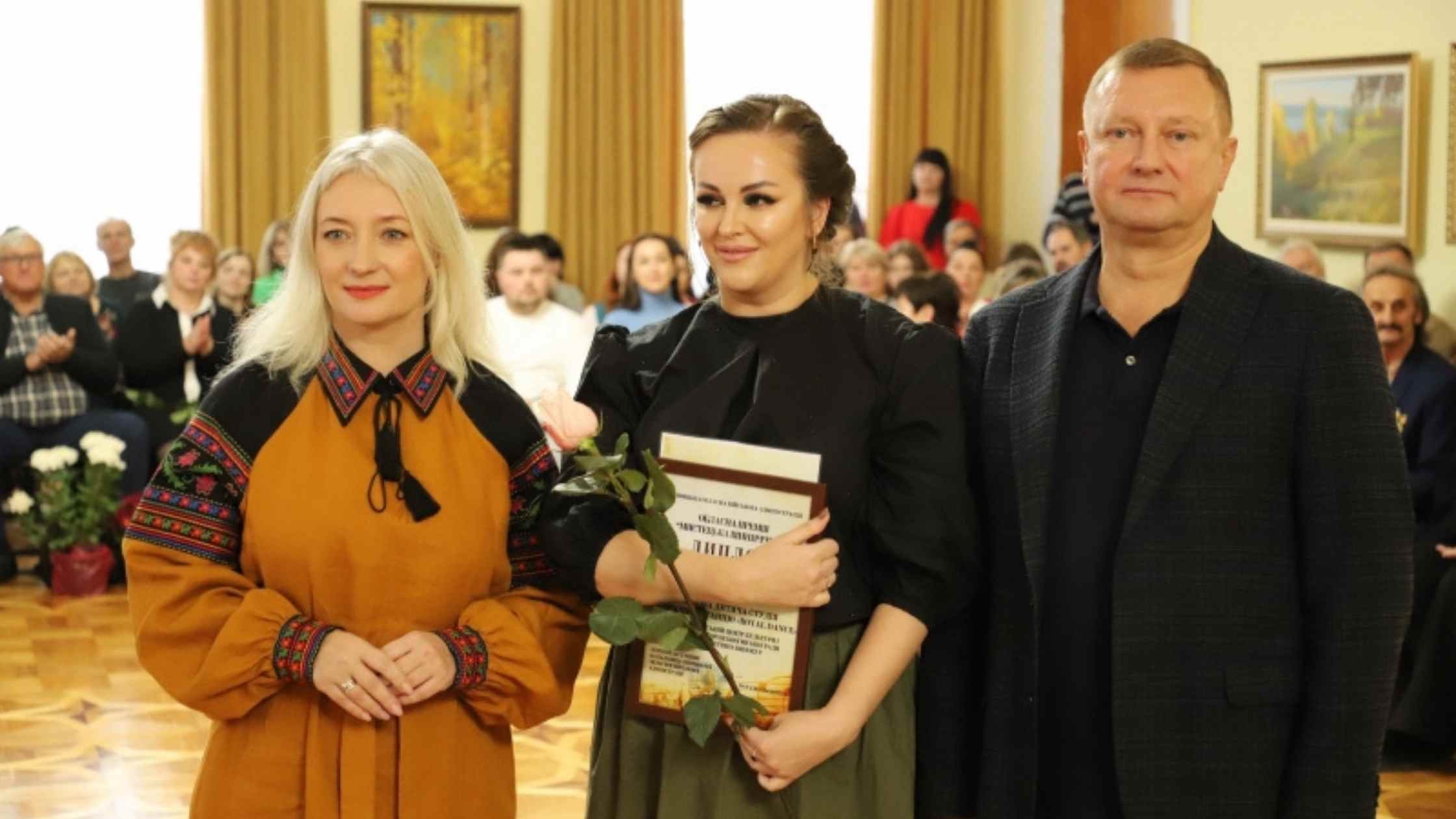 Кращих митців у Вінниці нагородили до Дня працівників культури та майстрів народного мистецтва