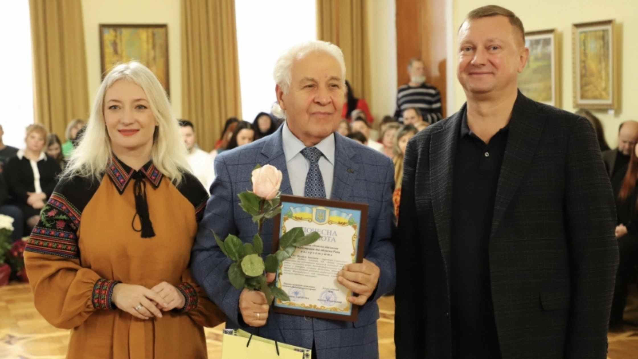 Кращих митців у Вінниці нагородили до Дня працівників культури та майстрів народного мистецтва