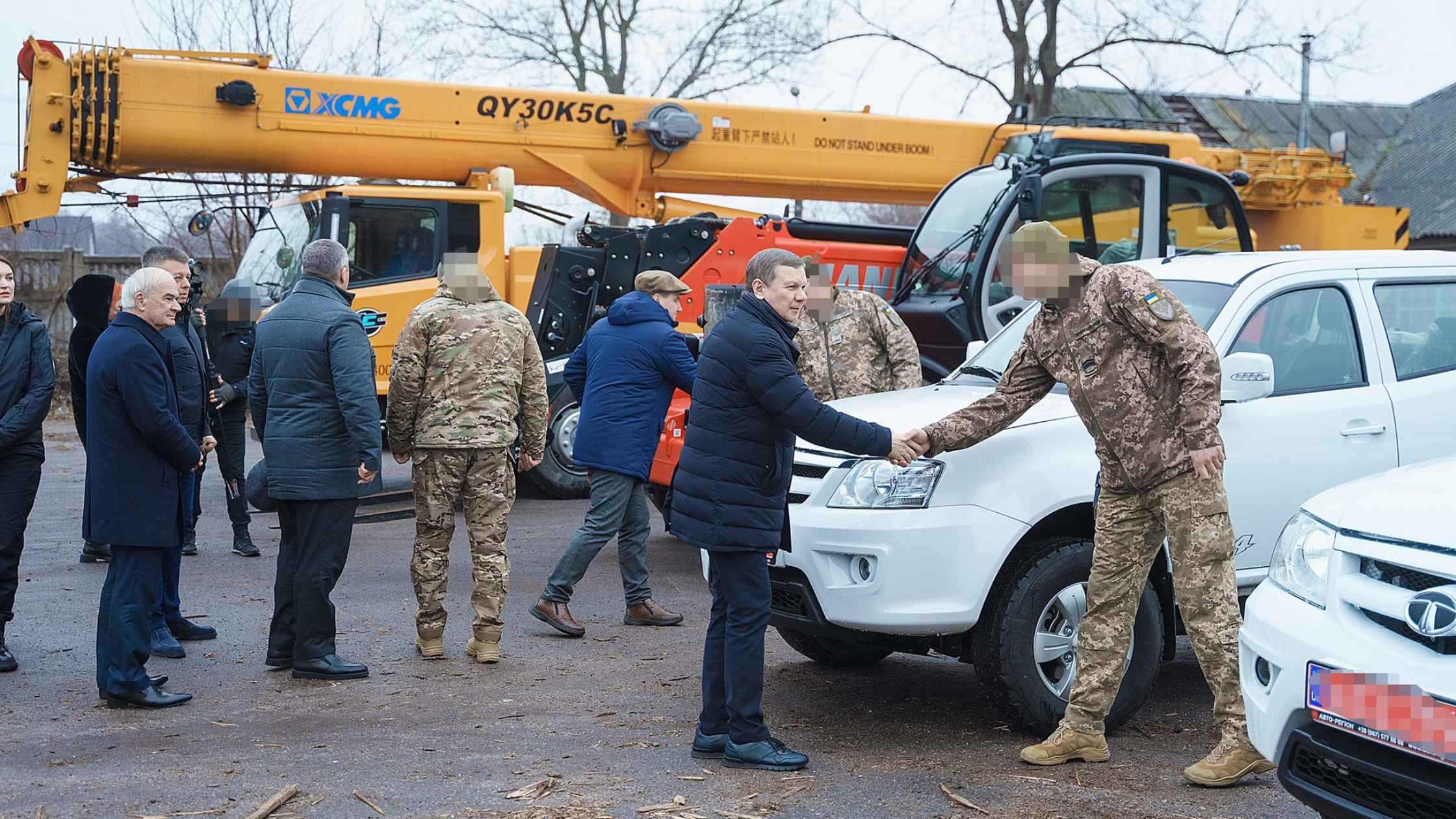 Бійців ще одного з військових підрозділів підсилила Вінницька міськрада спільно з гумштабом