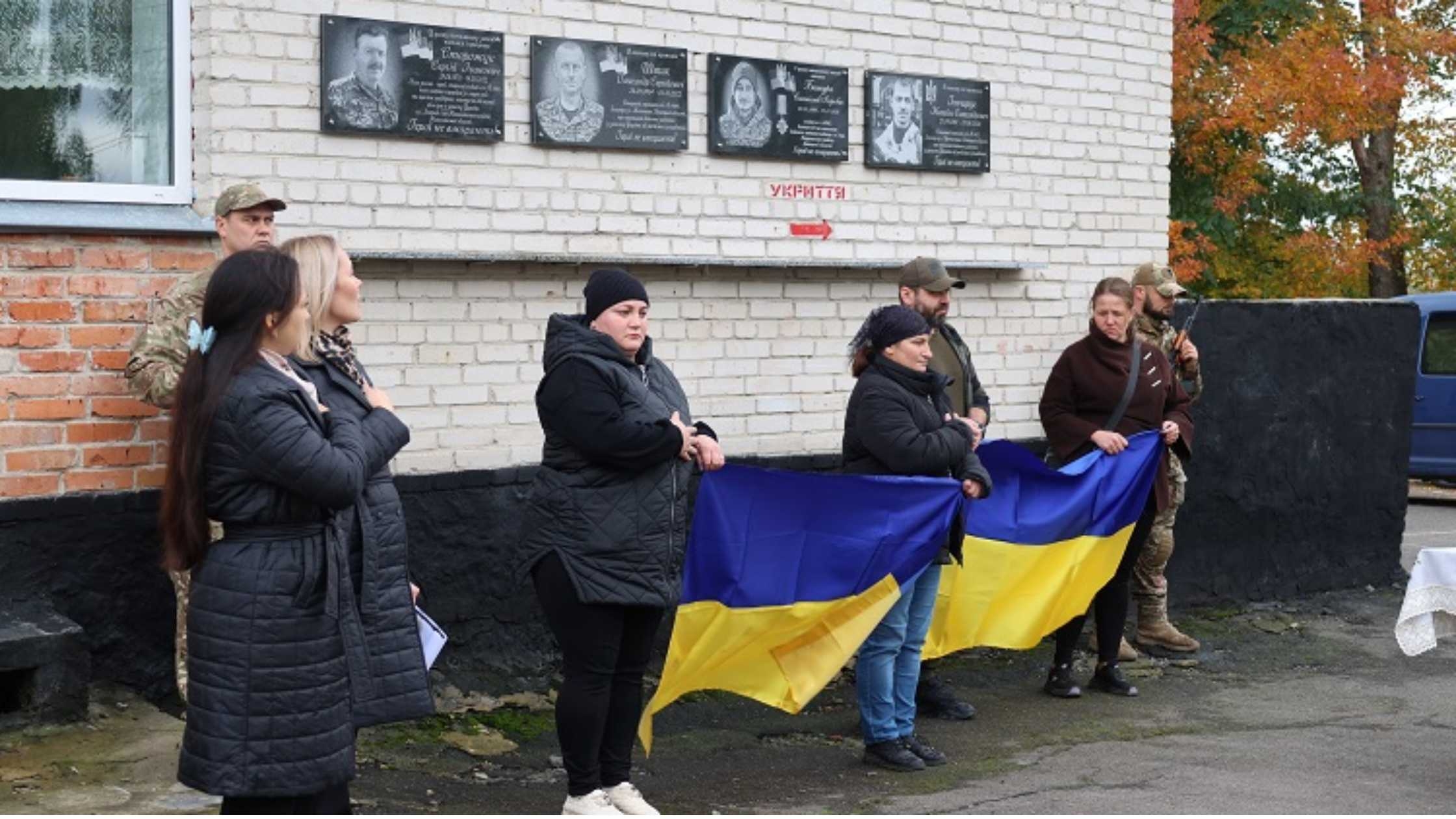 На Калинівщині відкрили меморіальні дошки в пам’ять про загиблих захисників