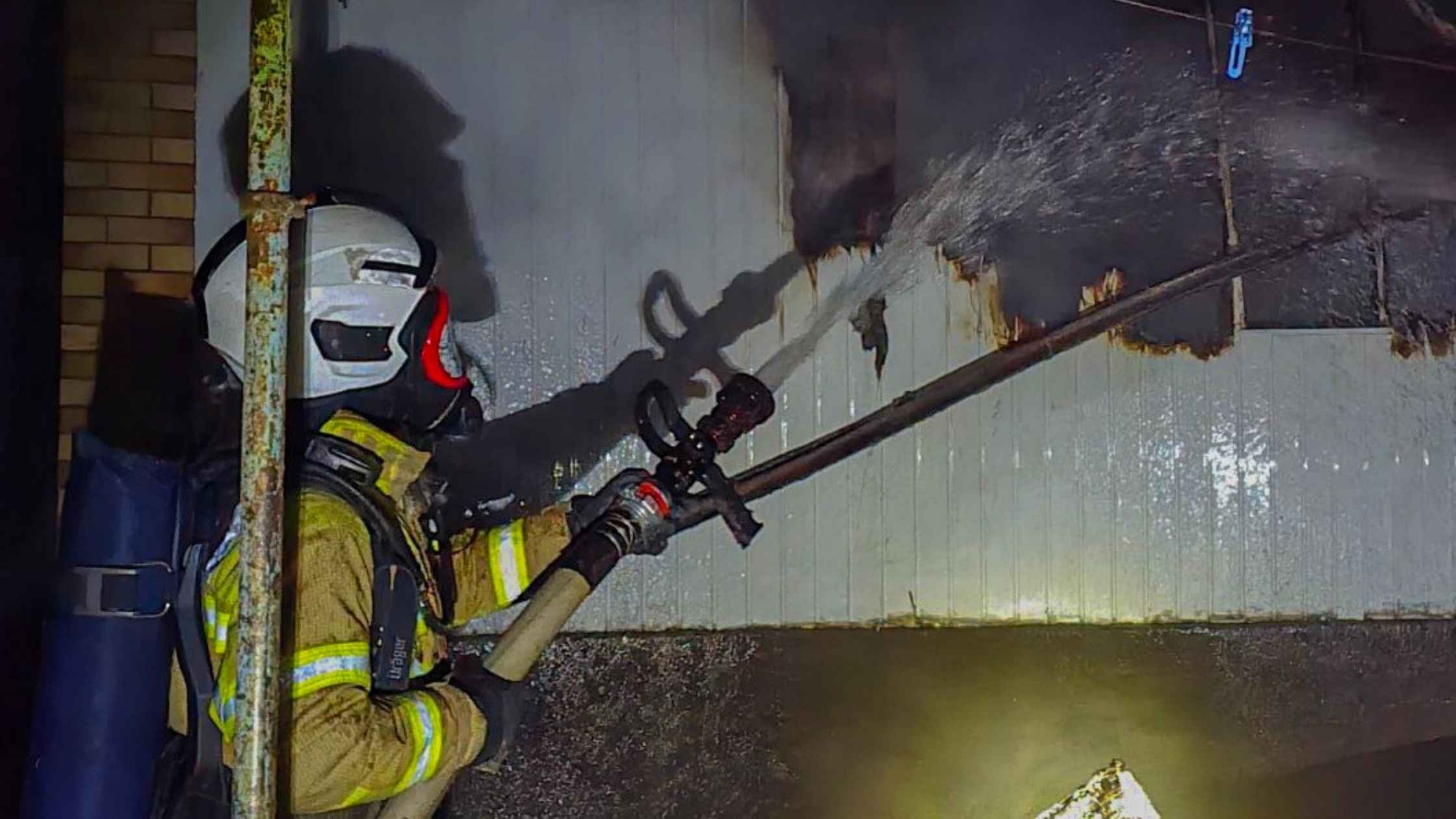 На Вінниччині 66-річна жінка зазнала опіків під час пожежі у власному будинку