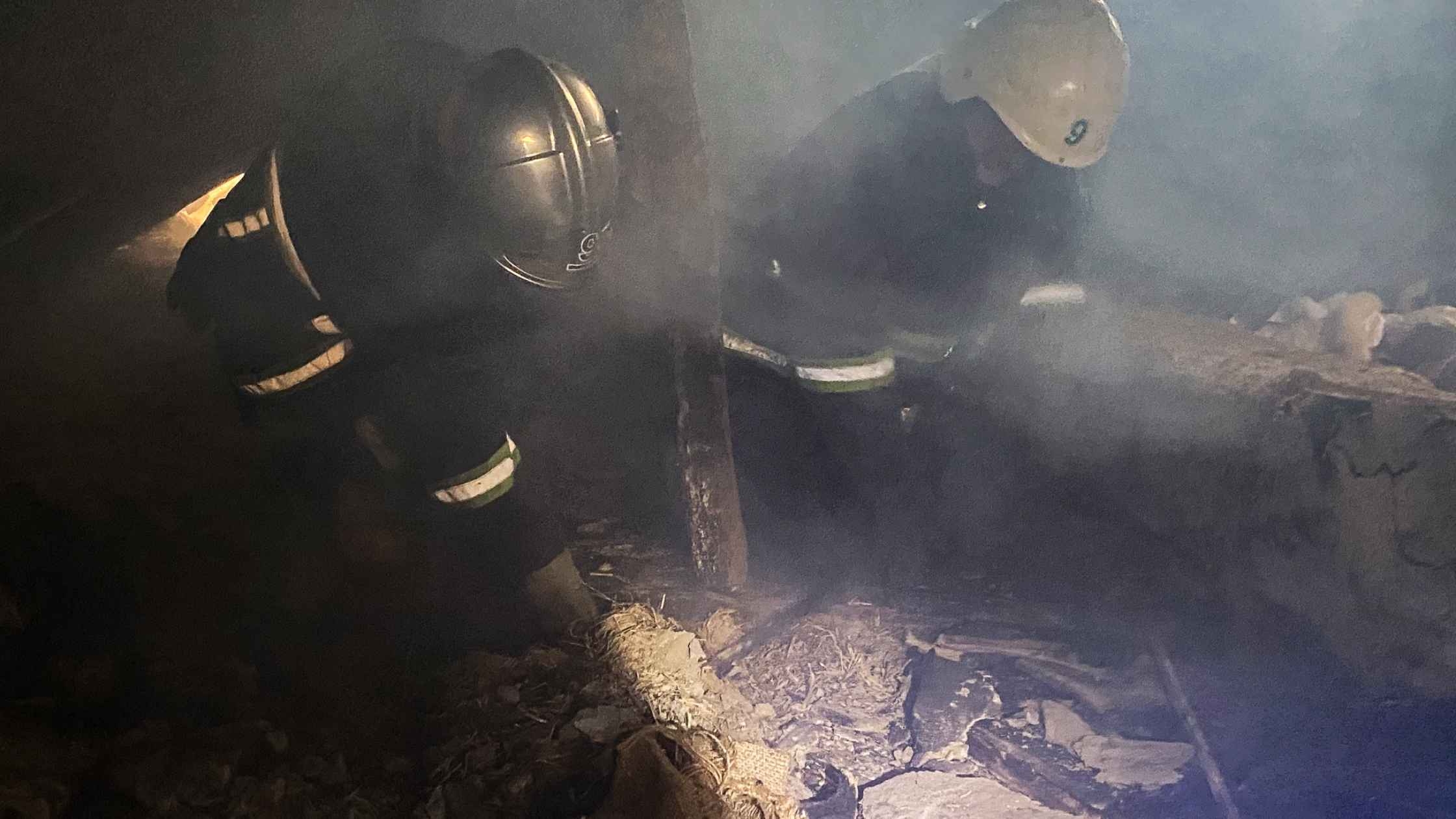 На Вінниччині горів мотель, рятувальники евакуювали 22 людини