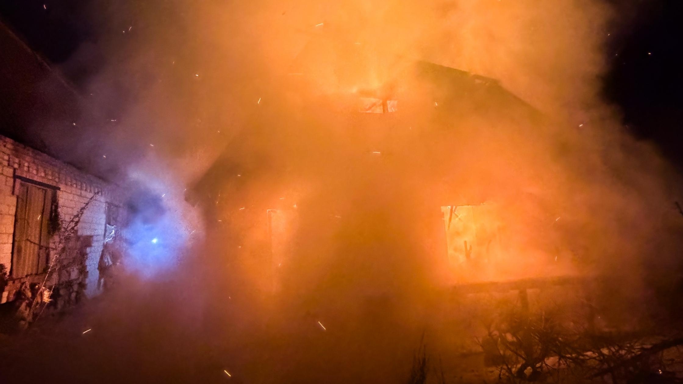 На Вінниччині під час пожежі у власному будинку загинув 70-річний пенсіонер