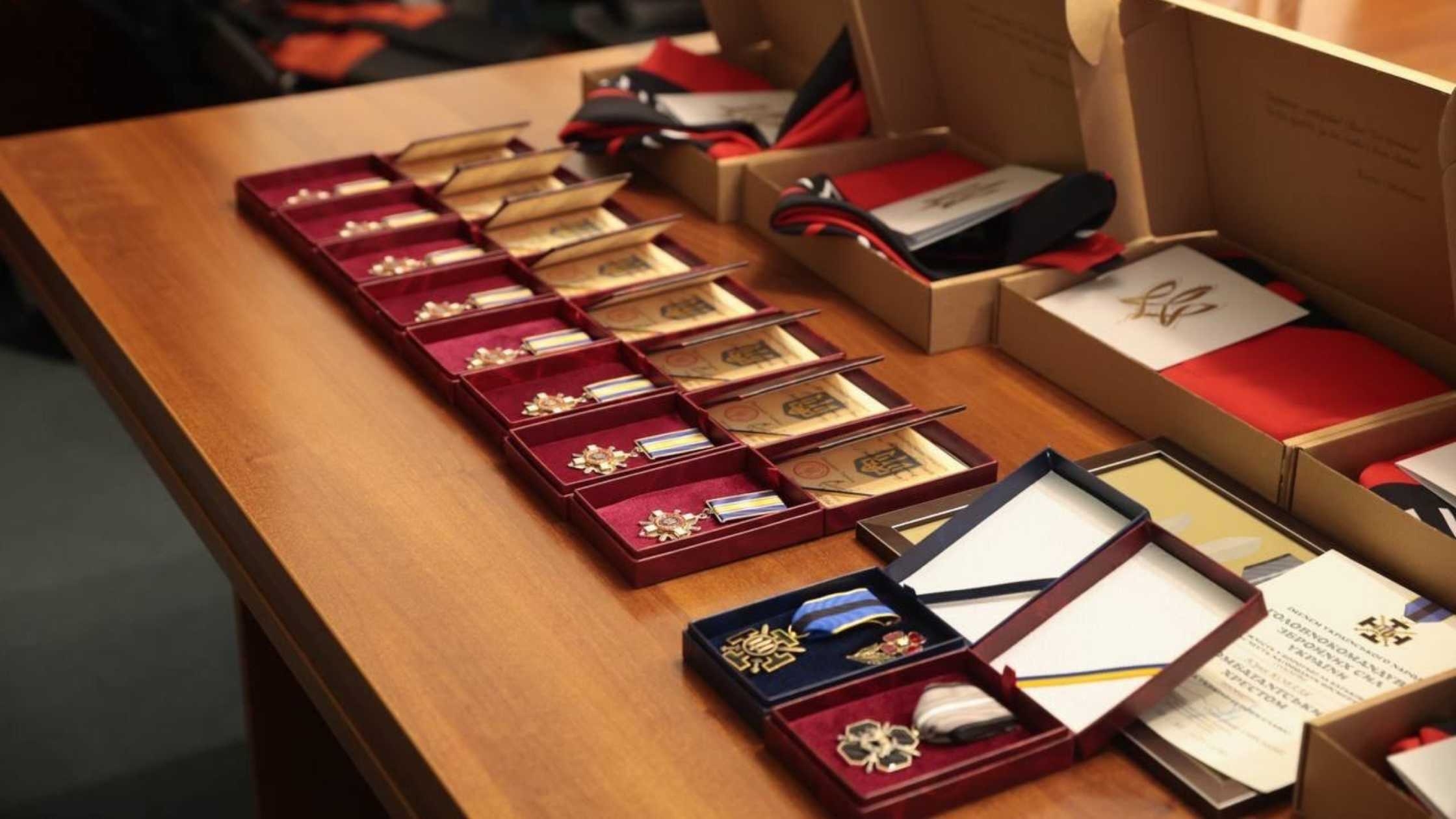 На Вінниччині родинам полеглих захисників вручили державні нагороди (посмертно)