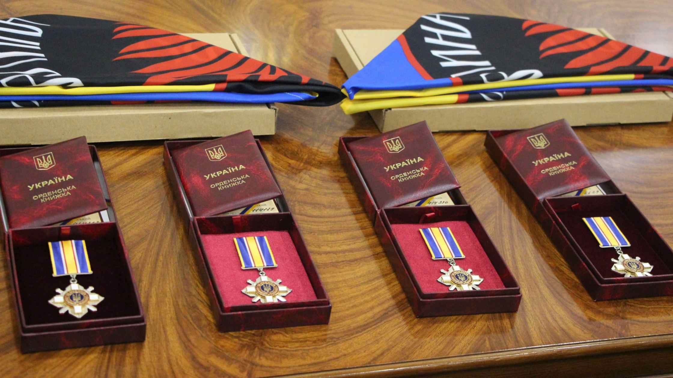 На Вінниччині родинам загиблих захисників вручили посмертні державні нагороди