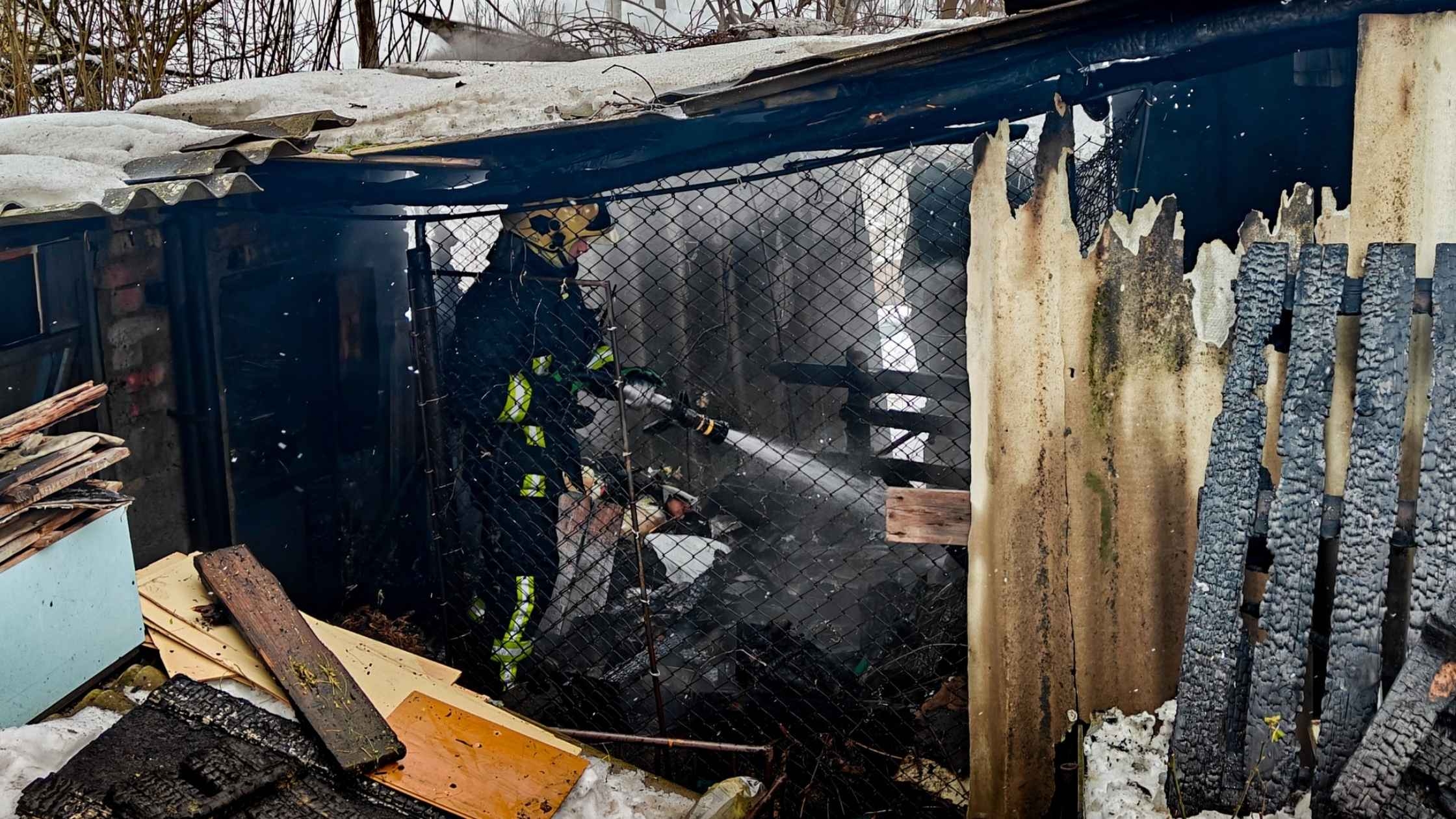 На Вінниччині рятувальників викликали на пожежу, яка сталась на фермі