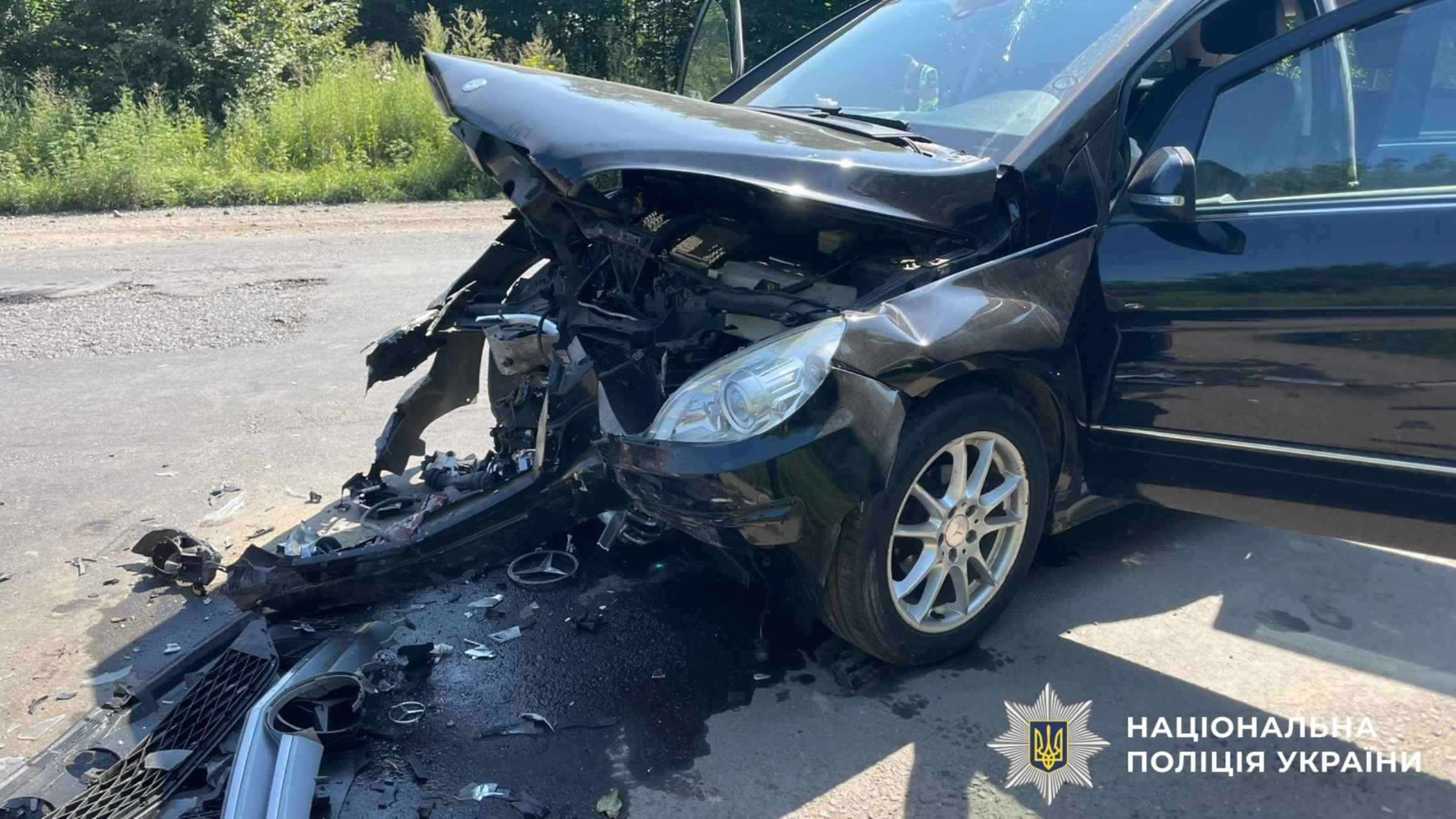 На Вінниччині у ДТП постраждав 9-річний пасажир одного з авто