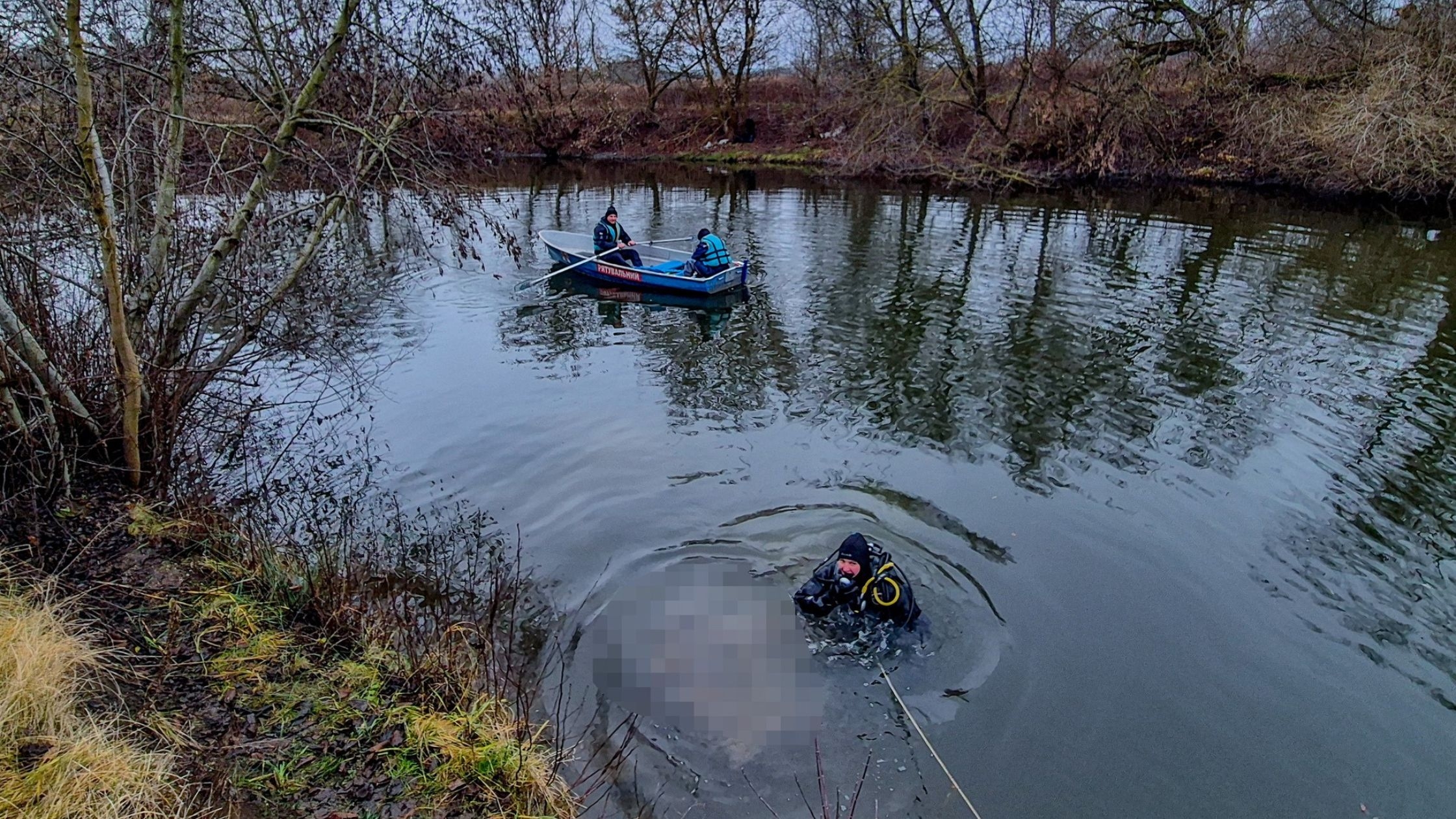 На Вінниччині водолази підняли з дна водойми потопельника