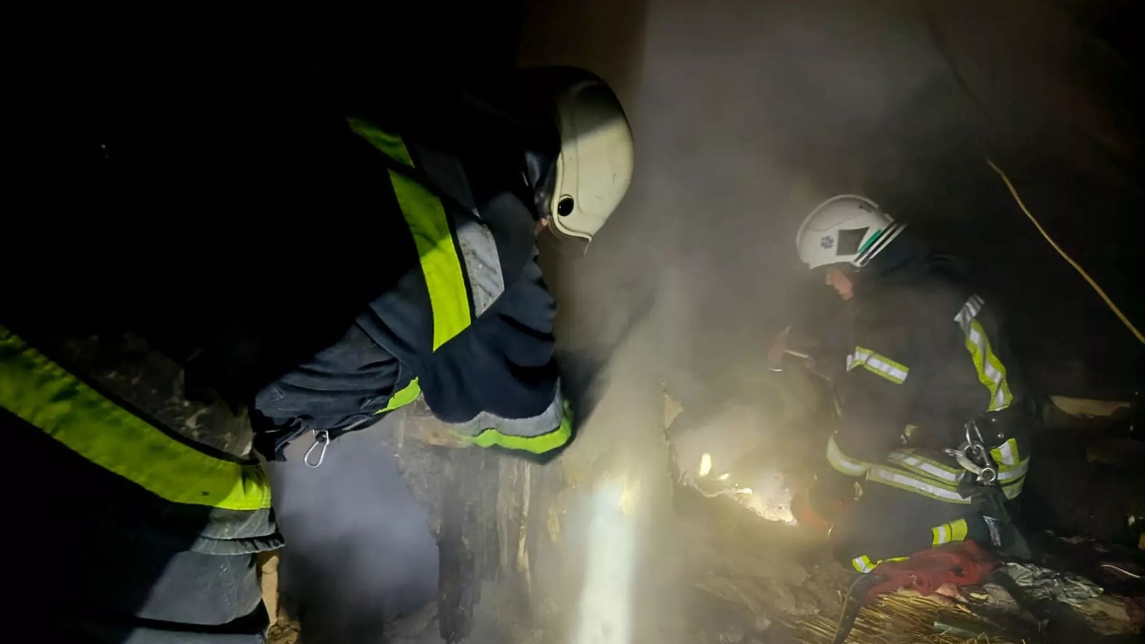 На Вінниччині вогонь охопив приміщення келії Свято-Михайлівського собору