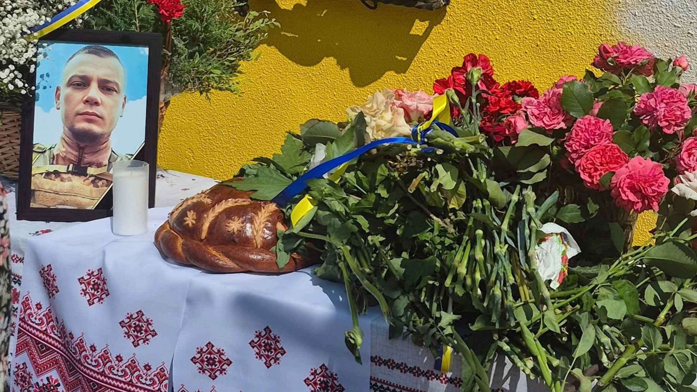 На Вінниччині встановили меморіальну дошку ще одному захиснику