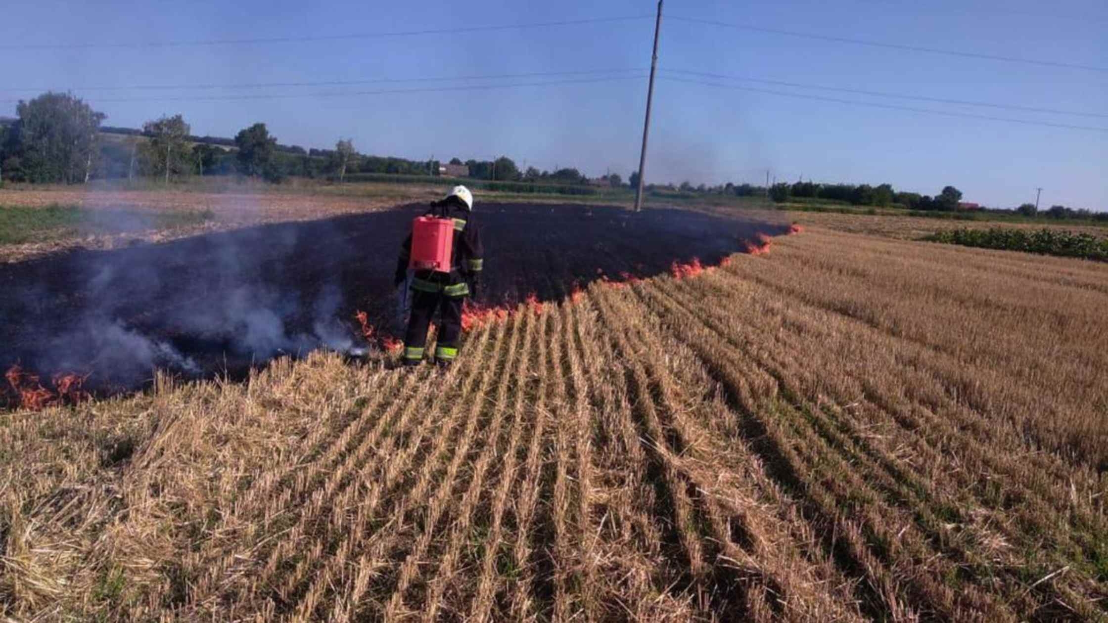 На Вінниччині за добу вигоріло понад сім гектарів стерні та пожнивних залишків