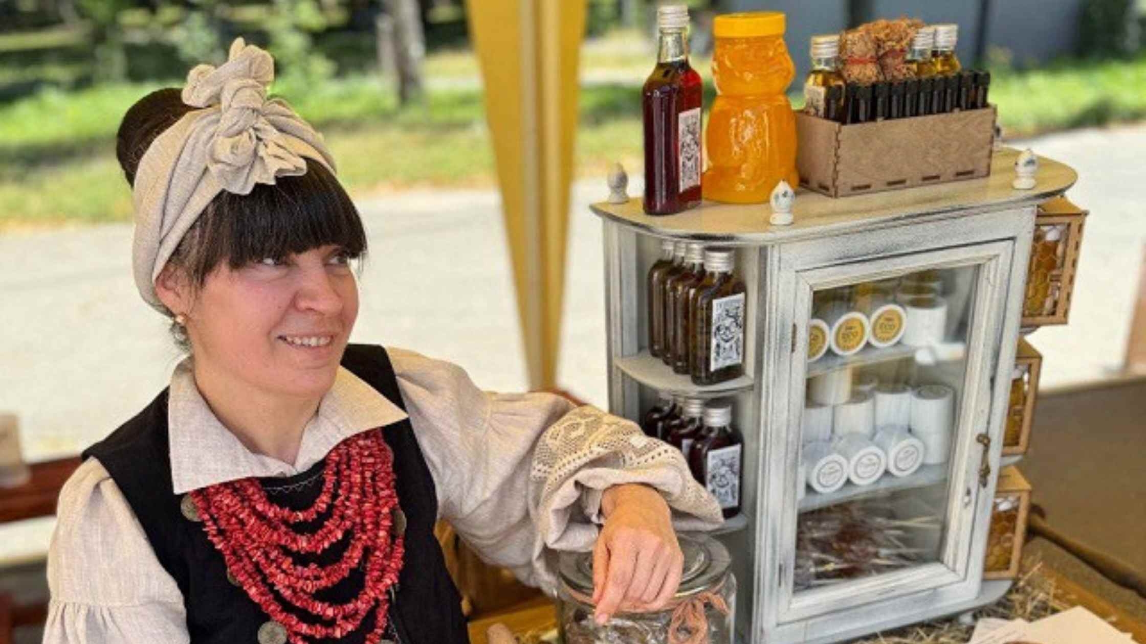 На ярмарку крафтових виробів у Вінниці презентували дві нові поштові марки