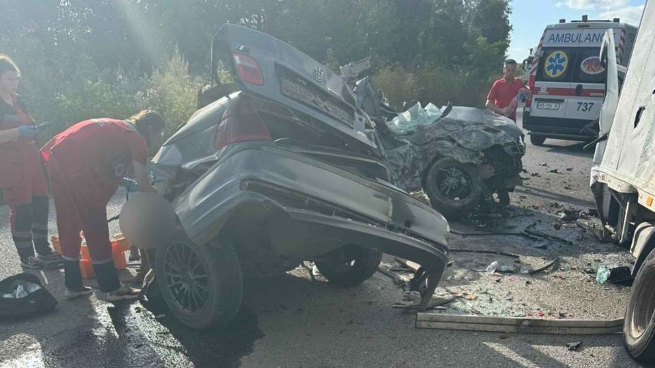 Поліція працює на місці смертельної ДТП у Хмільницькому районі