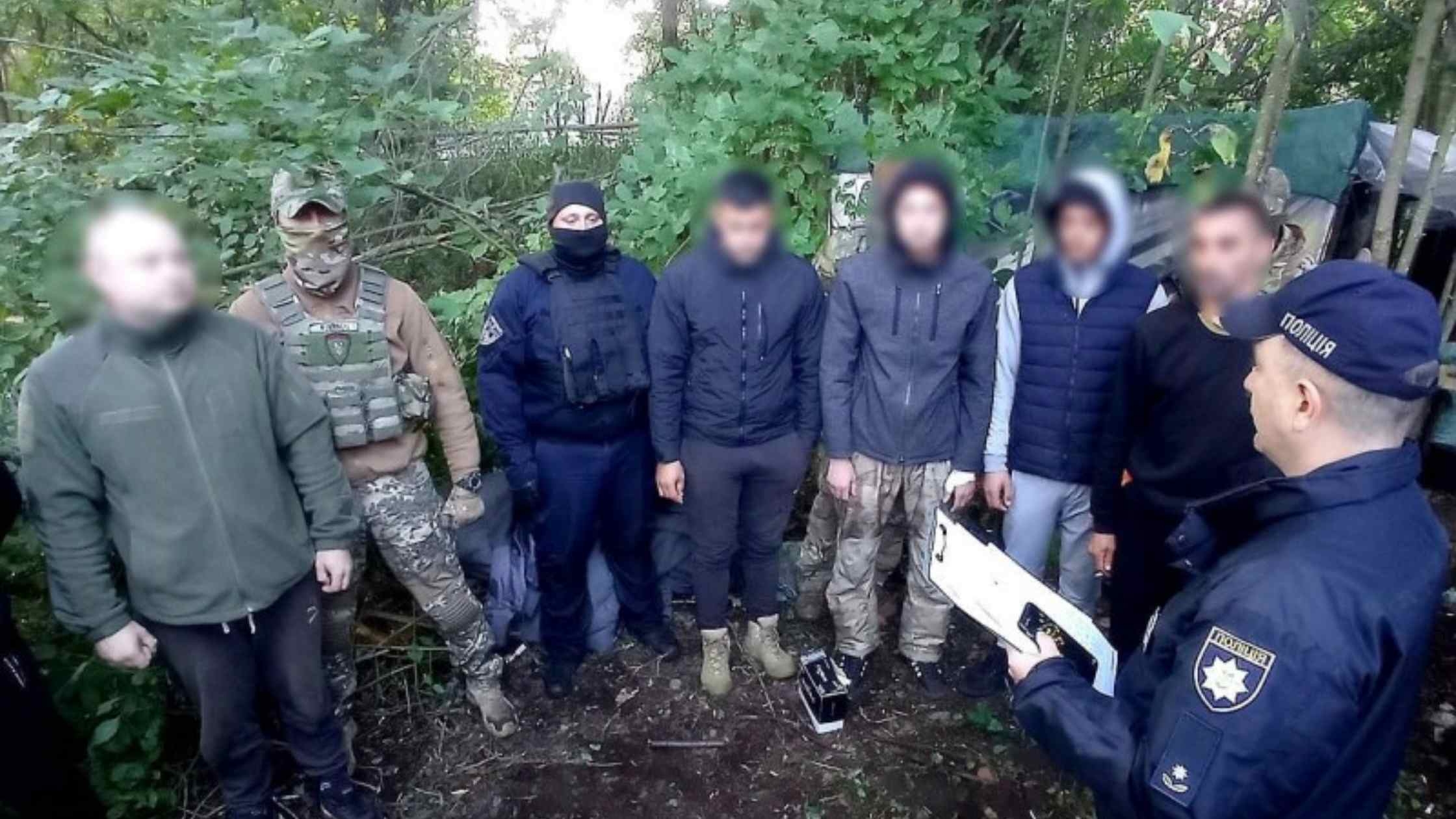 Правоохоронці ліквідували на Вінниччині масштабну наркоплантацію