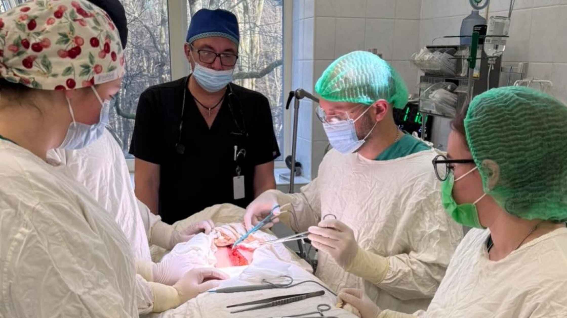 Пухлину вагою понад сім кілограмів успішно видалили у пацієнтки вінницькі медики