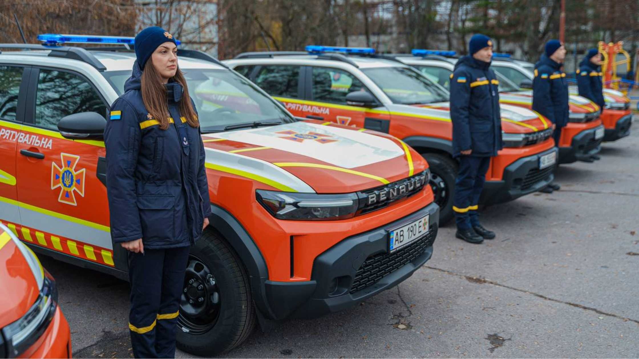 П’ять автівок отримали вінницькі рятувальники від Міжрегіонального координаційного гумштабу