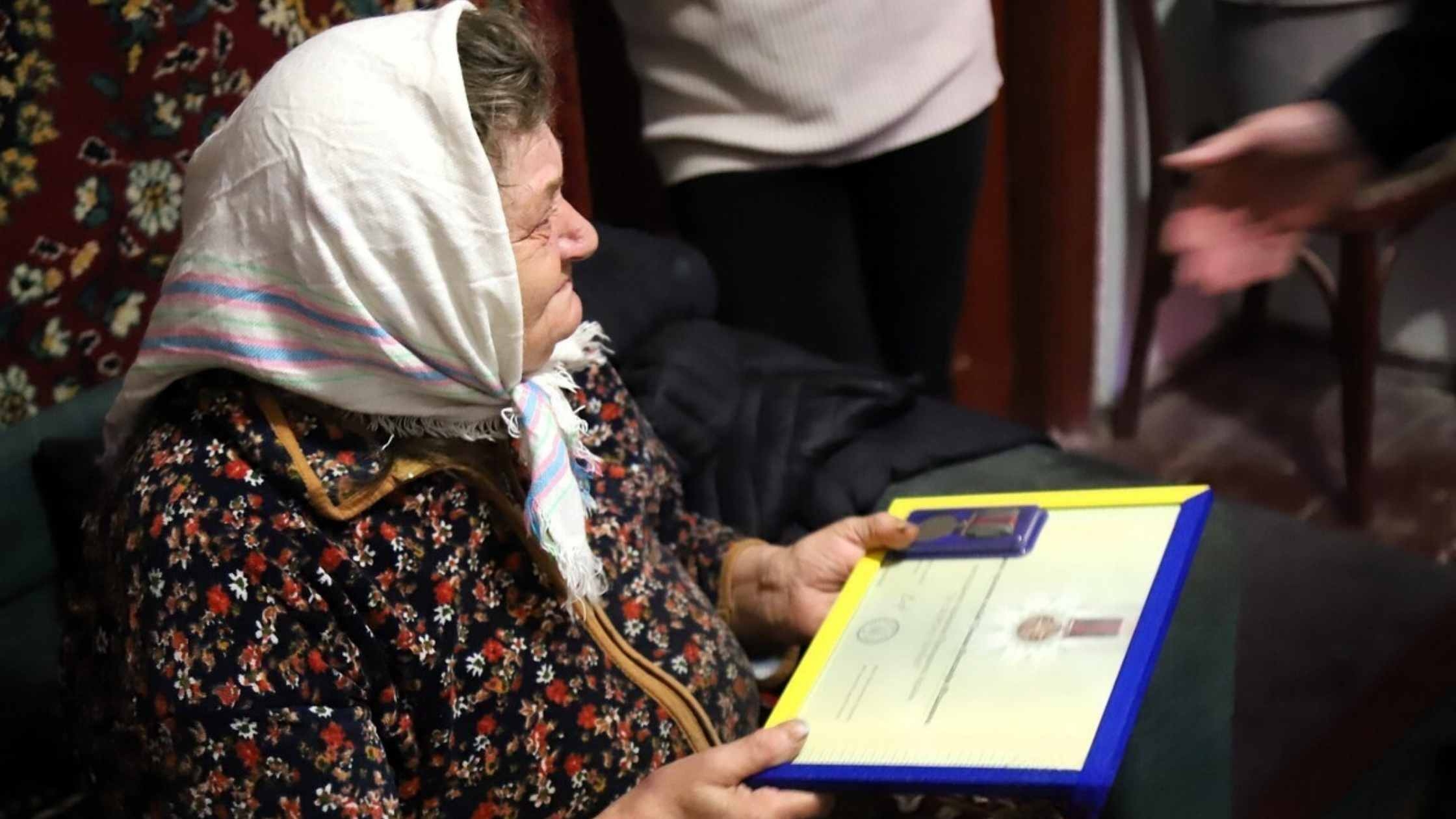 Родини вінницьких поліцейських, які зникли на фронті безвісті, отримали нагороди