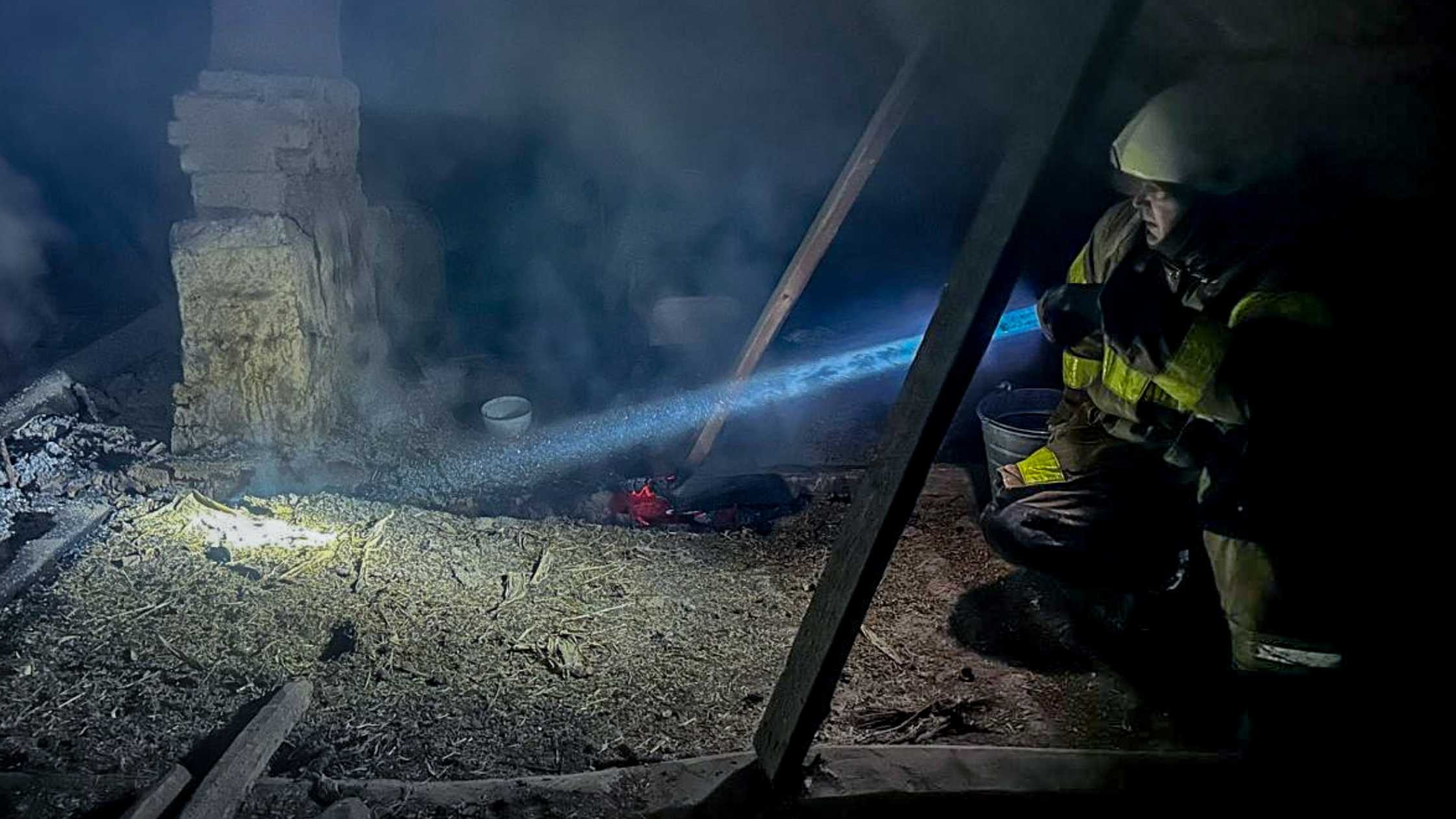 Рятувальники ліквідували загоряння будинків у Джуринській та Жмеринській громадах