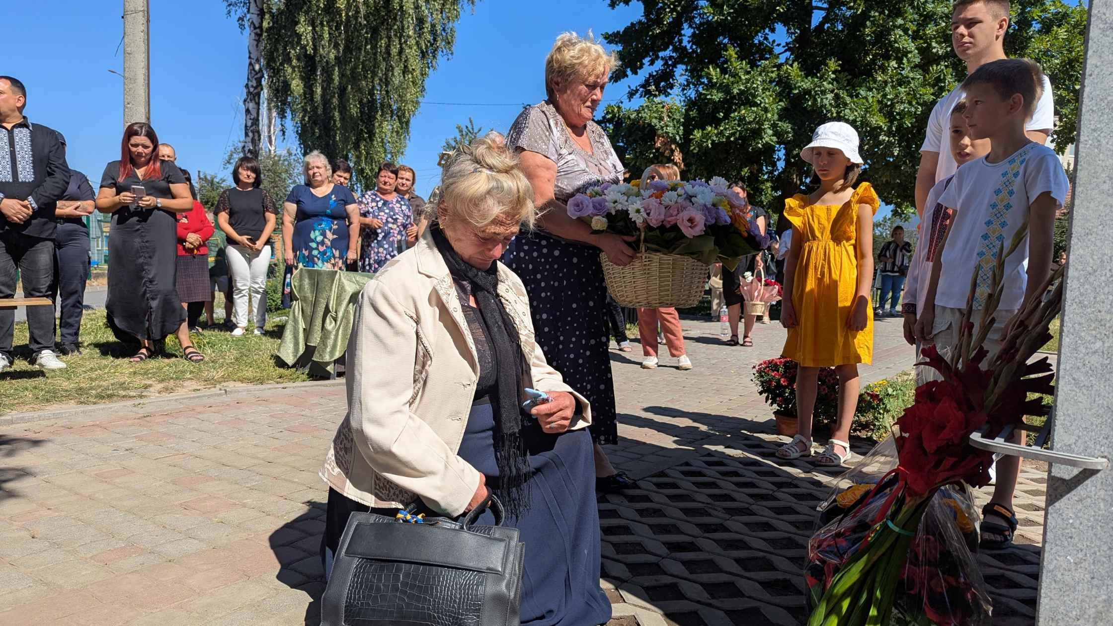 Ще чотири вінницькі ліцеї відкрили пам’ятні знаки до Дня пам’яті Захисників України