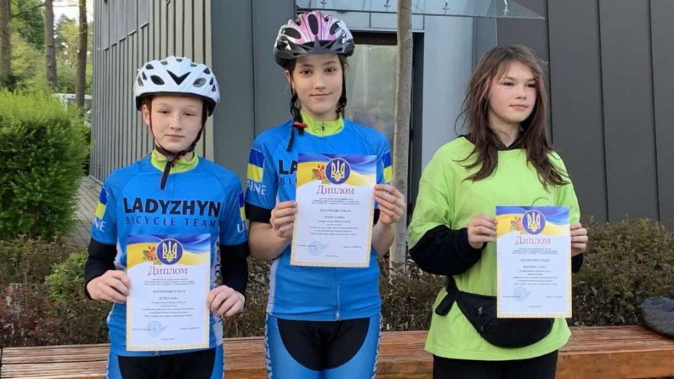 Спортсмени з Вінниччини здобули перемогу на всеукраїнських змаганнях з велосипедного туризму