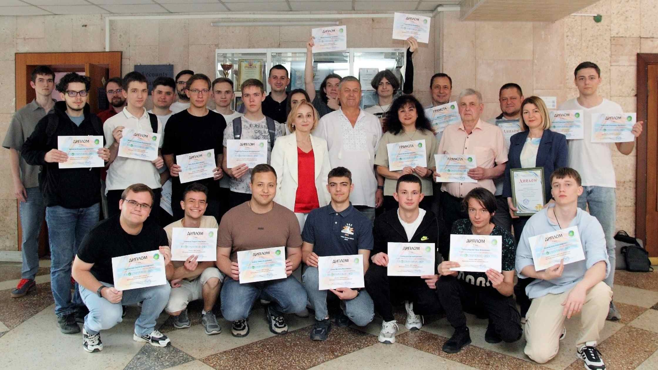 Студенти вінницького вишу посіли перше на міжнародній олімпіаді з інформаційних технологій