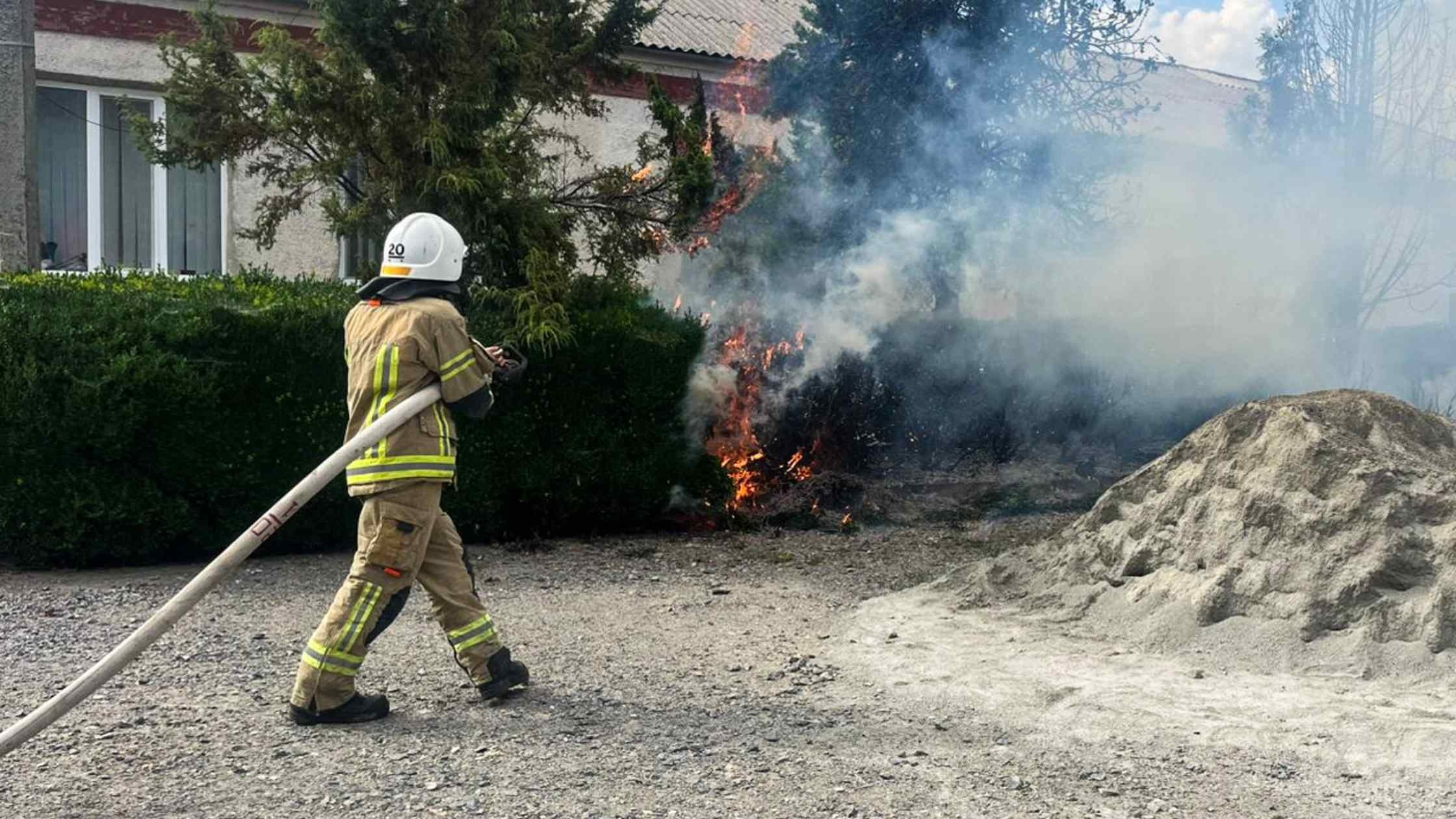 Суха трава та сміття горіли в усіх районах Вінницької області