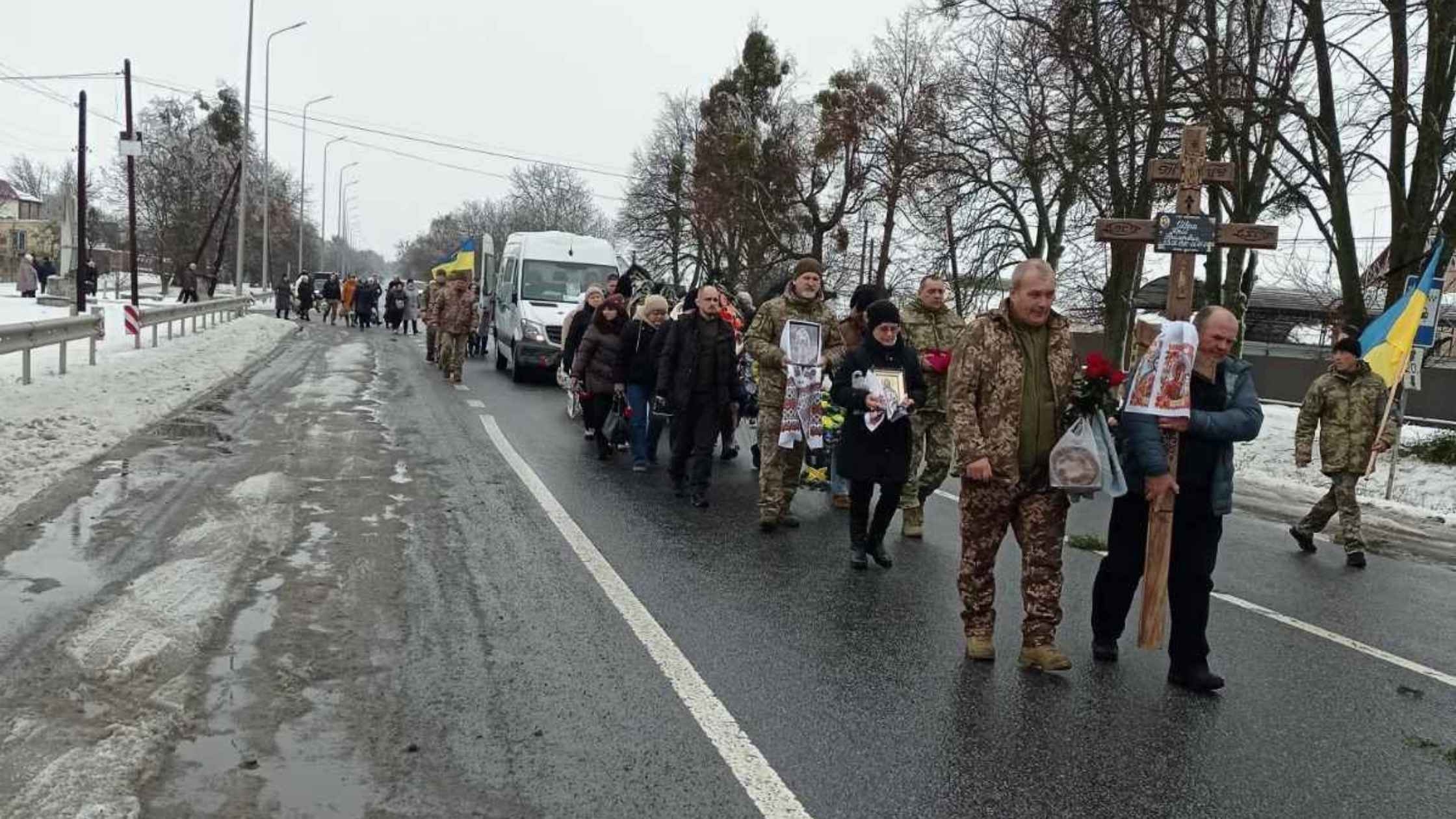 Тульчинці провели в останню путь молодшого сержанта, який загинув від удару БпЛА 