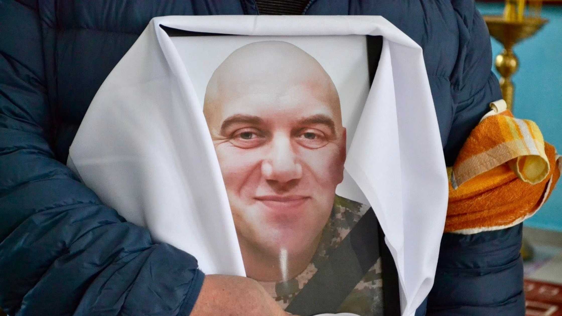 У Бершадській громаді проводжали в останню путь 39-річного захисника