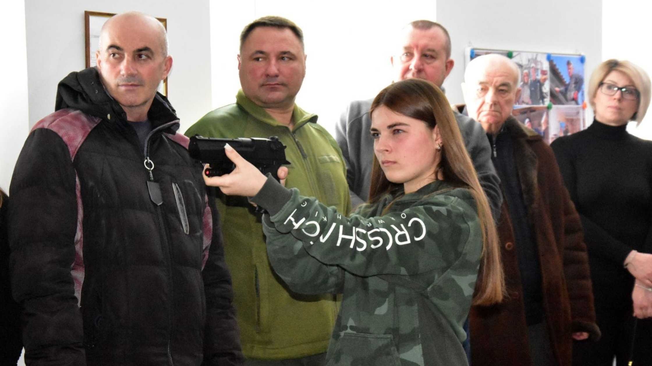 У Брацлаві відкрили осередок з навчального предмета «Захист України»