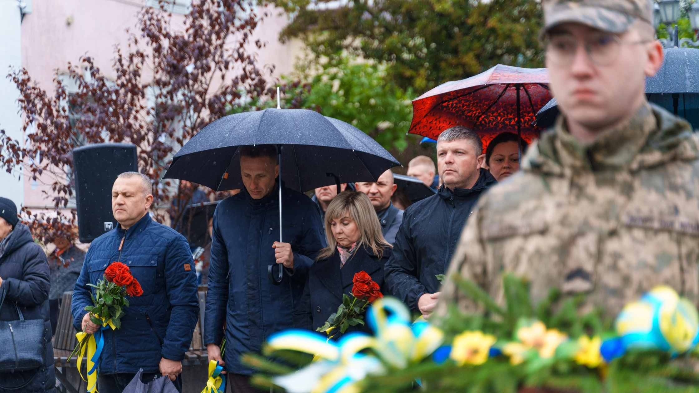 У День захисників і захисниць України вінничани вшанували пам’ять полеглих воїнів