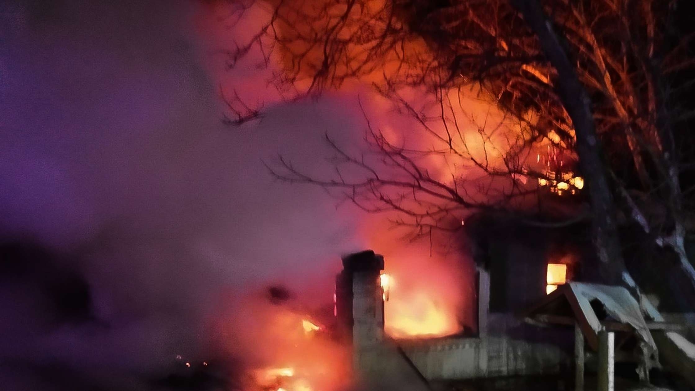 У Хмільнику коротке замикання електромережі спричинило пожежу в магазині