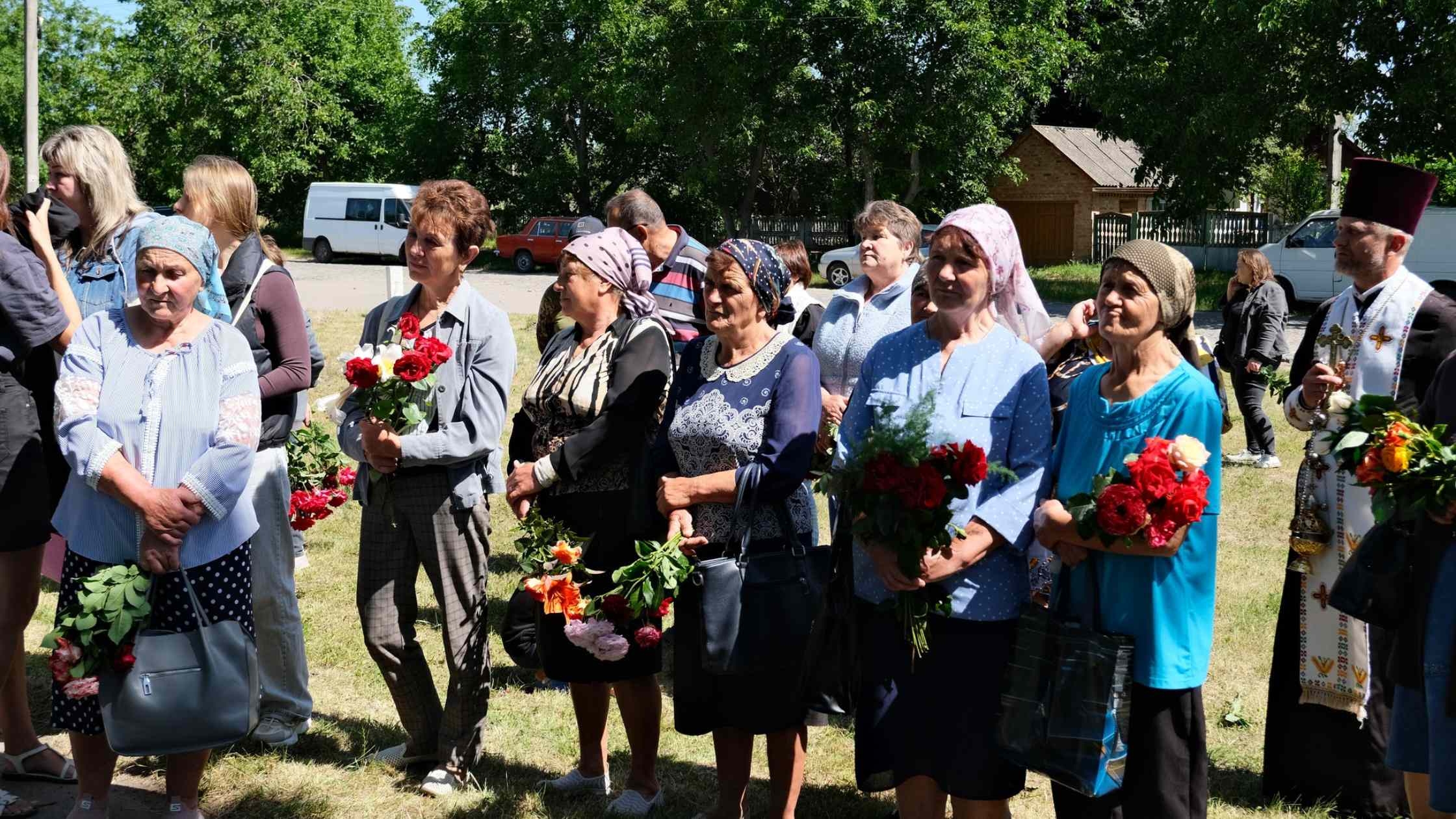 У Липовецькій громаді відкрили меморіальну дошку 31-річному загиблому земляку