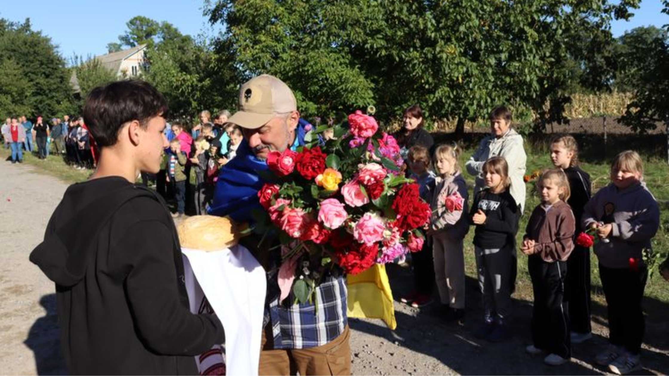 У Погребищенській громаді зустріли Героя, який був у полоні з 2022 року